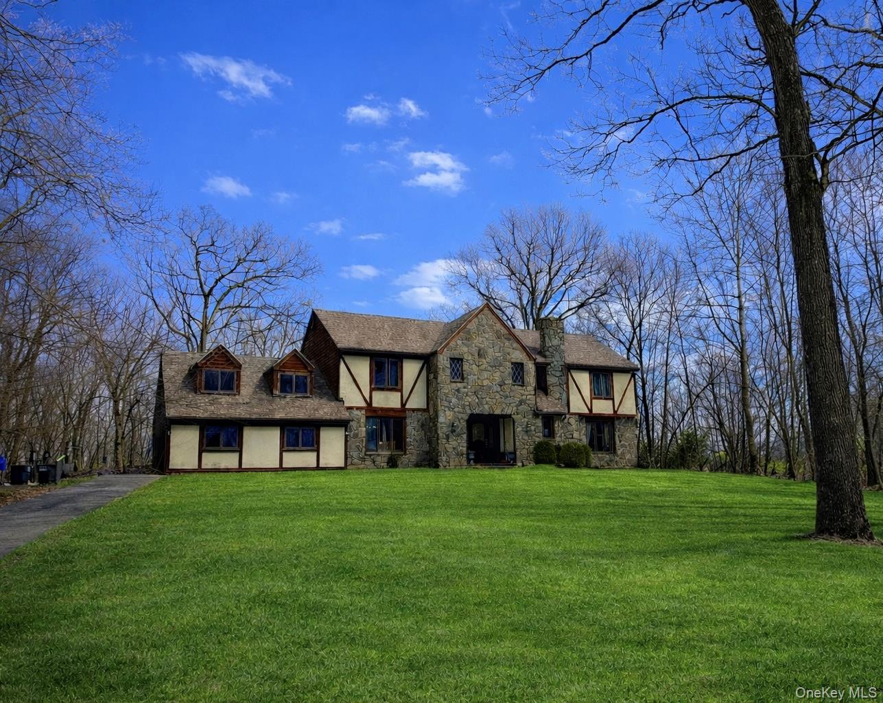 57 Innsbruck Boulevard, Hopewell Junction, NY 12533