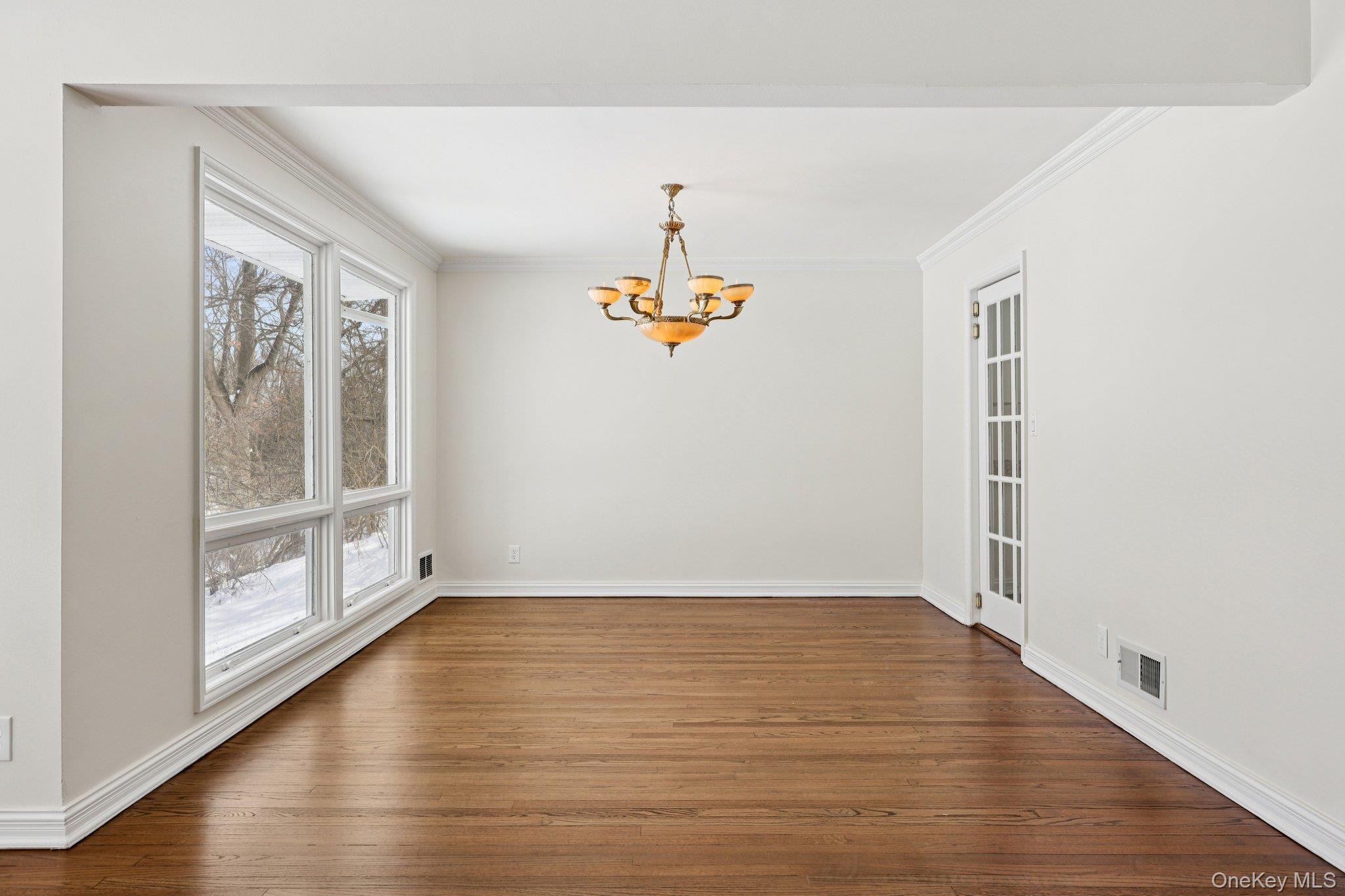 11 Meadowlark Road, Rye Brook, NY 10573