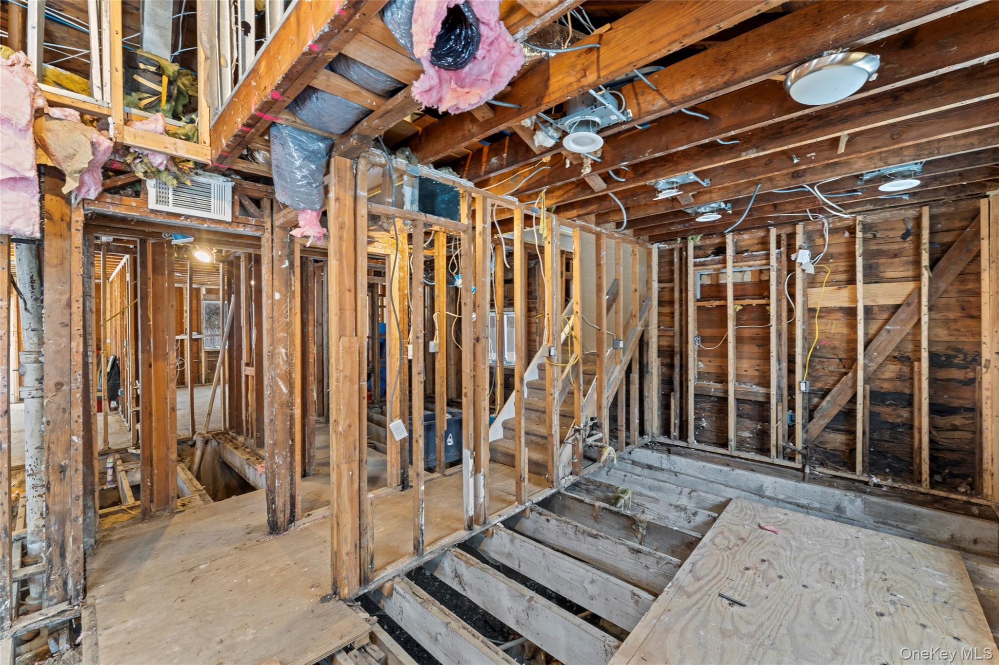 9 Babbitt Court, Elmsford, NY 10523