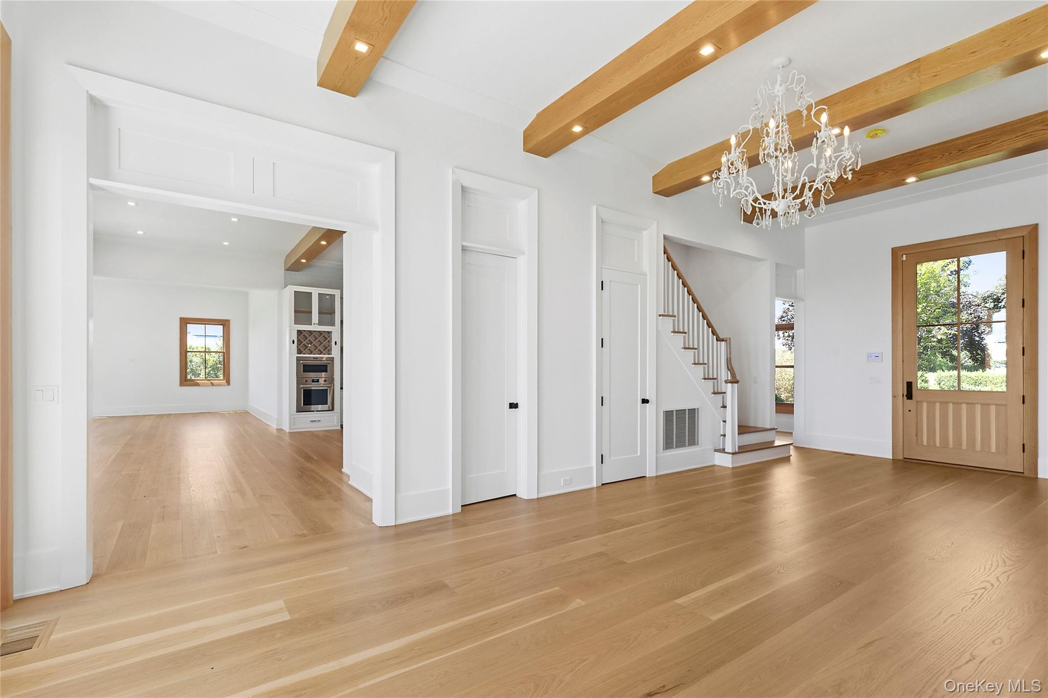 522 Wickapogue Road, Southampton, NY 11968