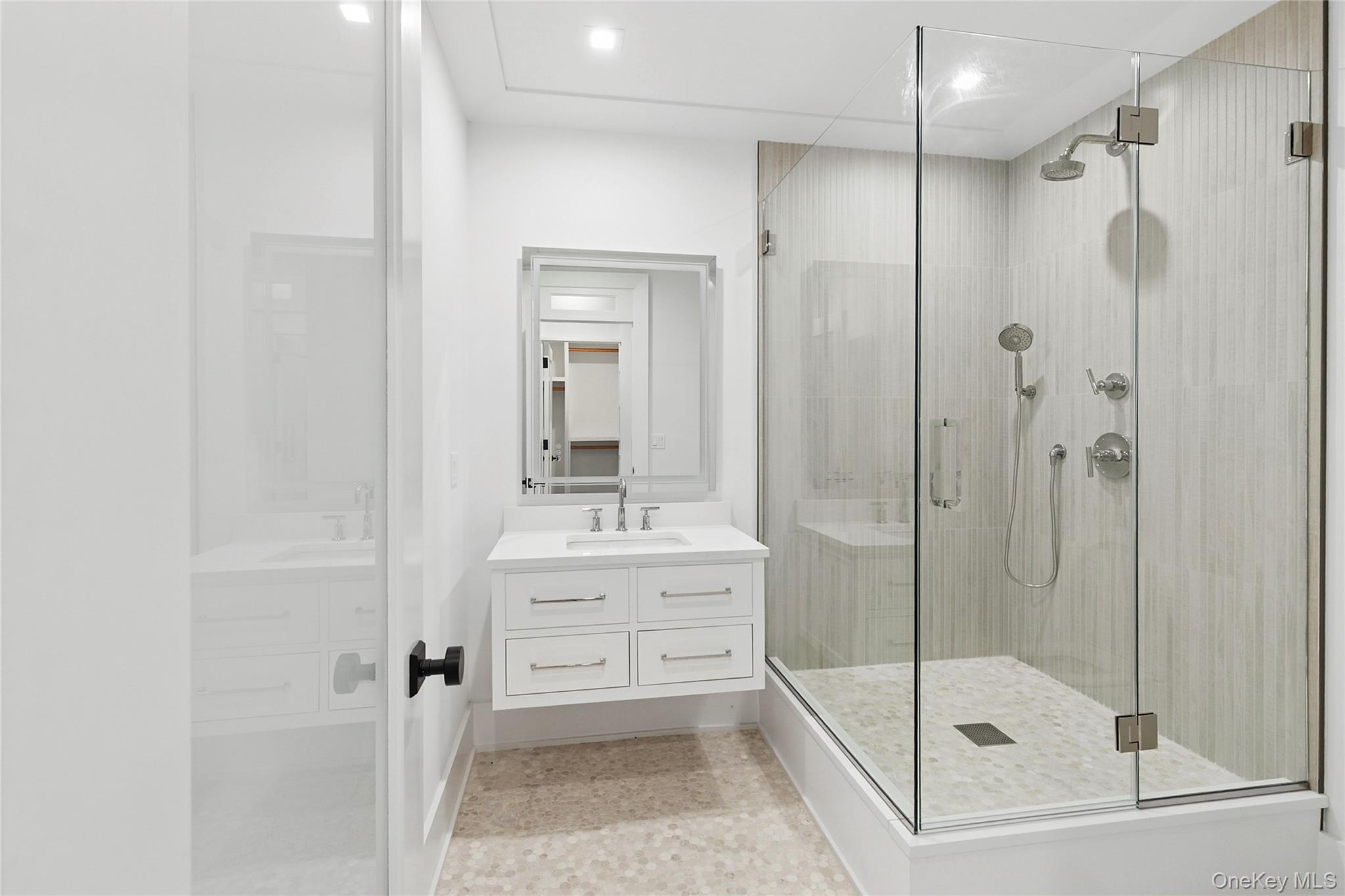 522 Wickapogue Road, Southampton, NY 11968