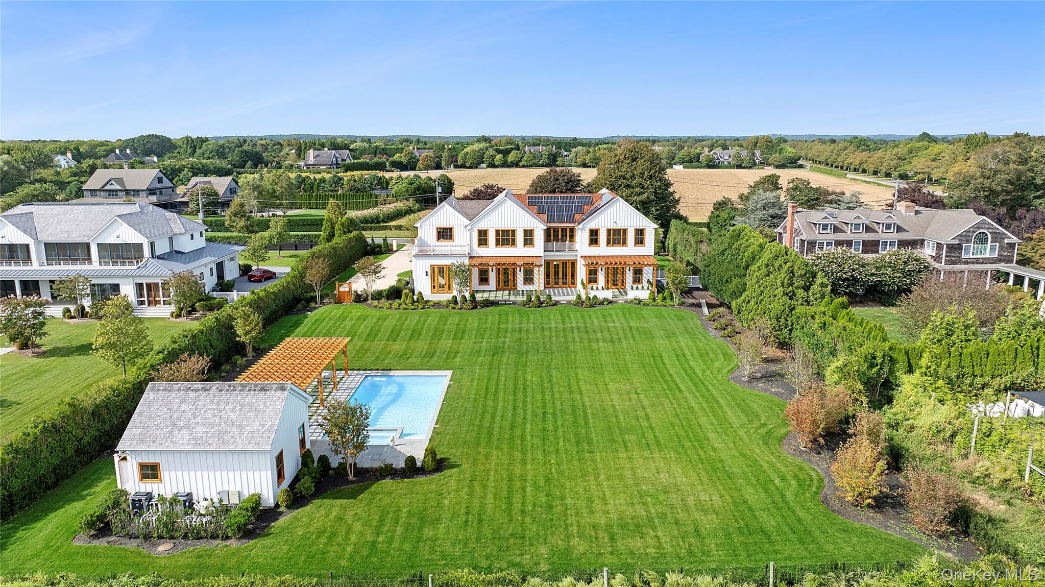 522 Wickapogue Road, Southampton, NY 11968