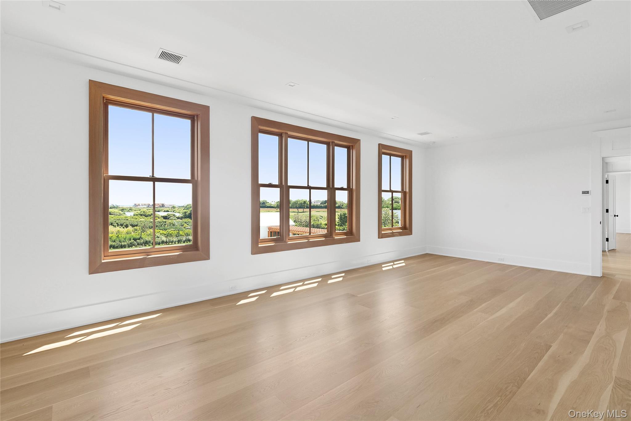 522 Wickapogue Road, Southampton, NY 11968