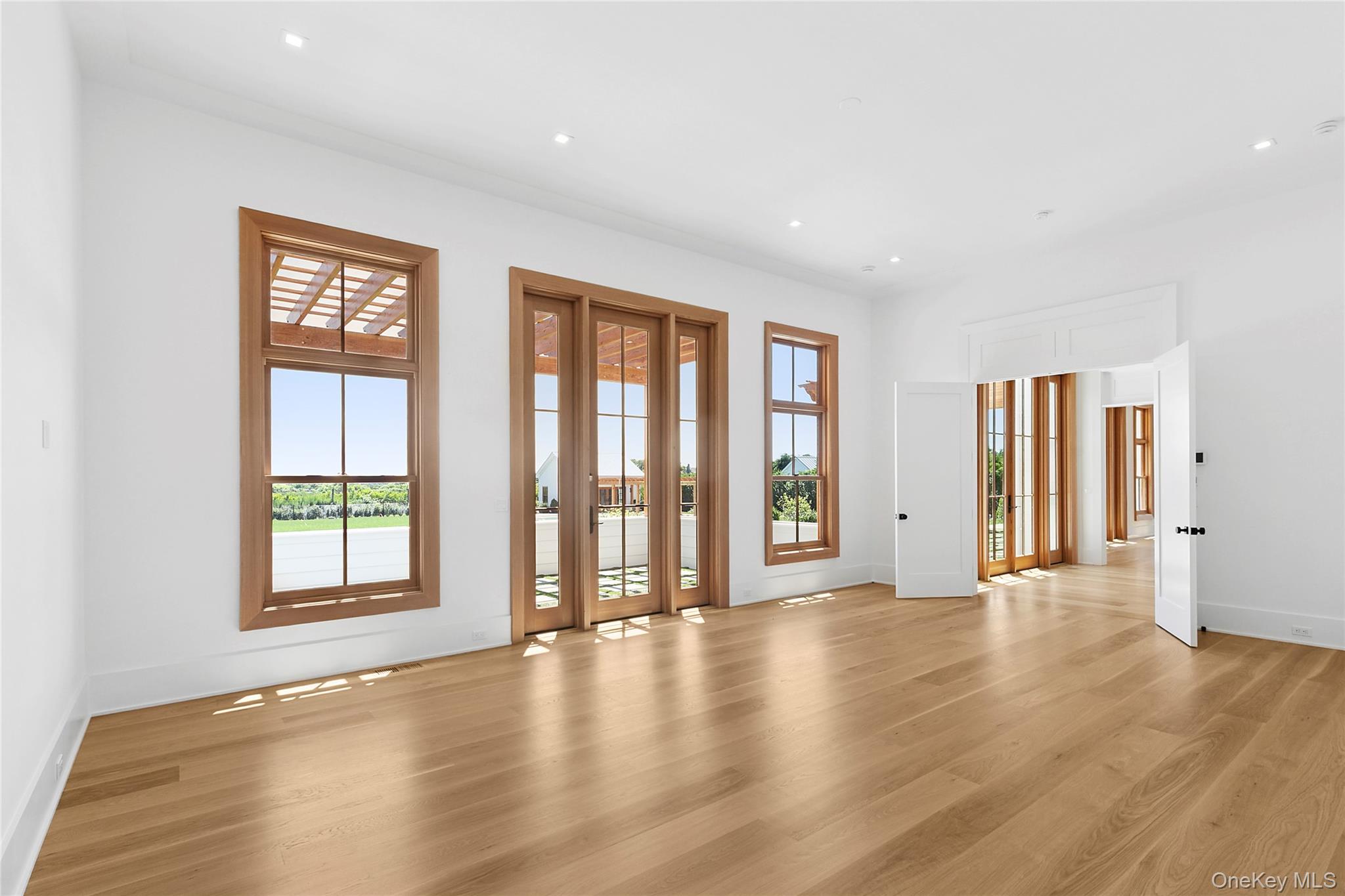 522 Wickapogue Road, Southampton, NY 11968