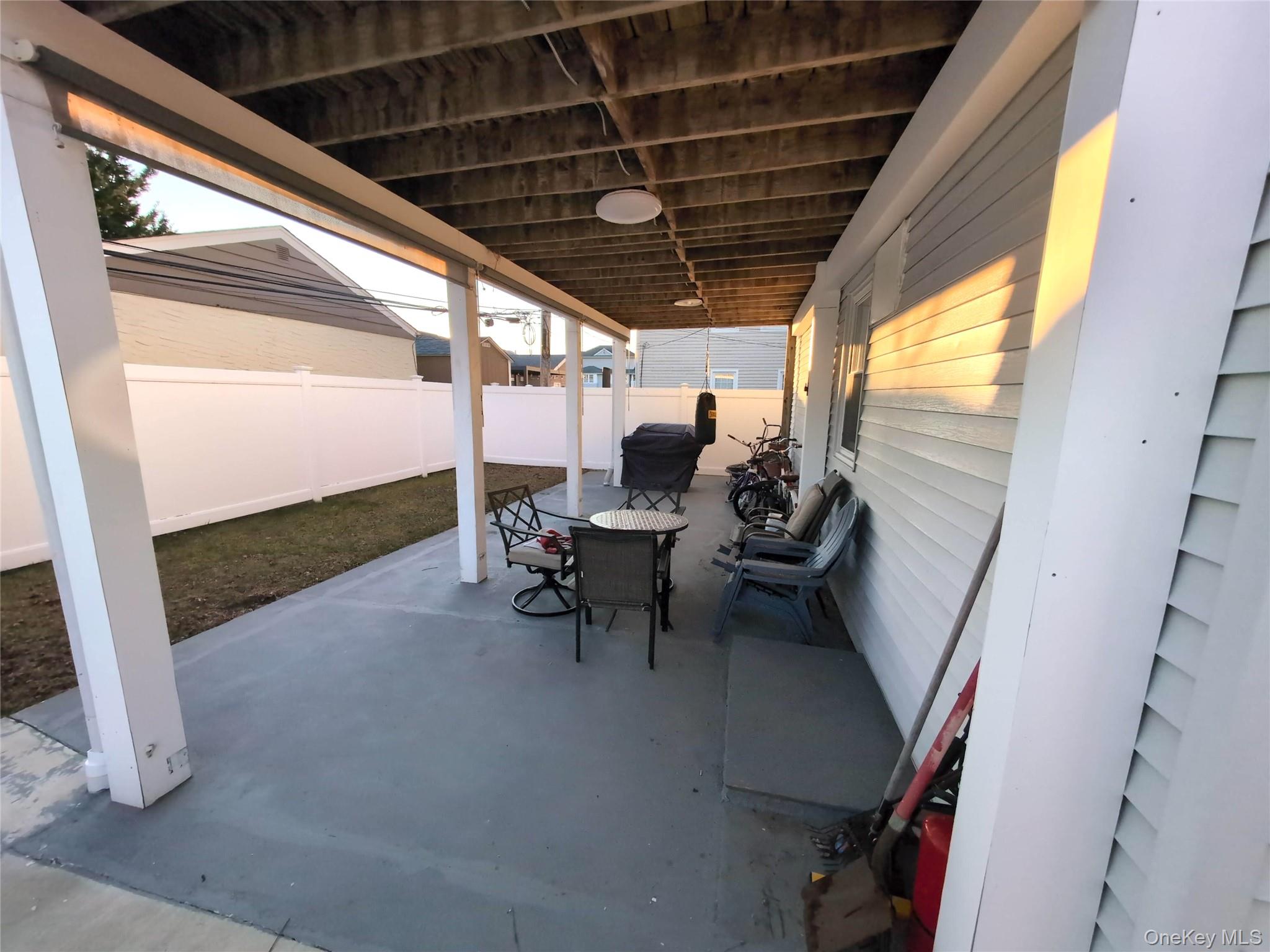 512 State Street # Main, Long Beach, NY 11561