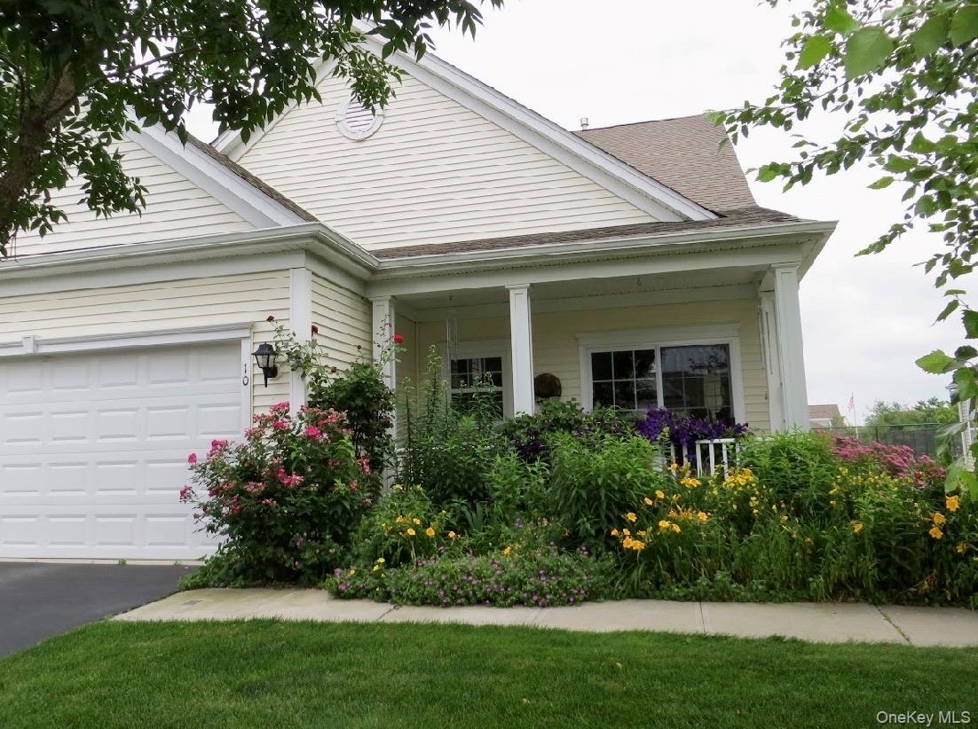 10 Louden Loop, Mount Sinai, NY 11766