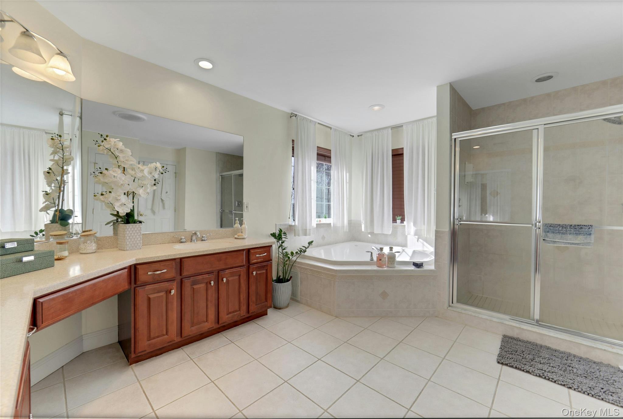 4 Camelback Road, Chester, NY 10918