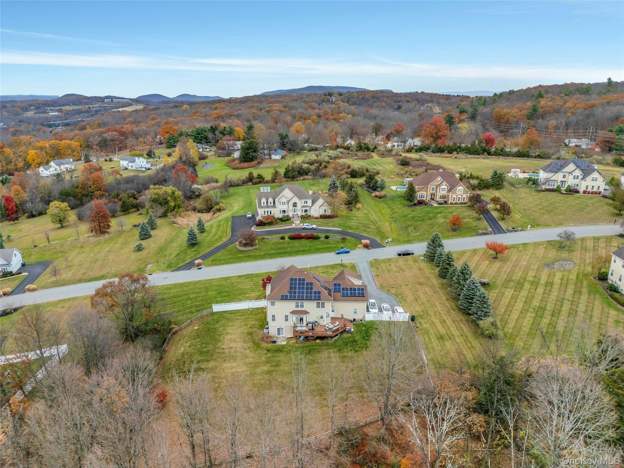 4 Camelback Road, Chester, NY 10918