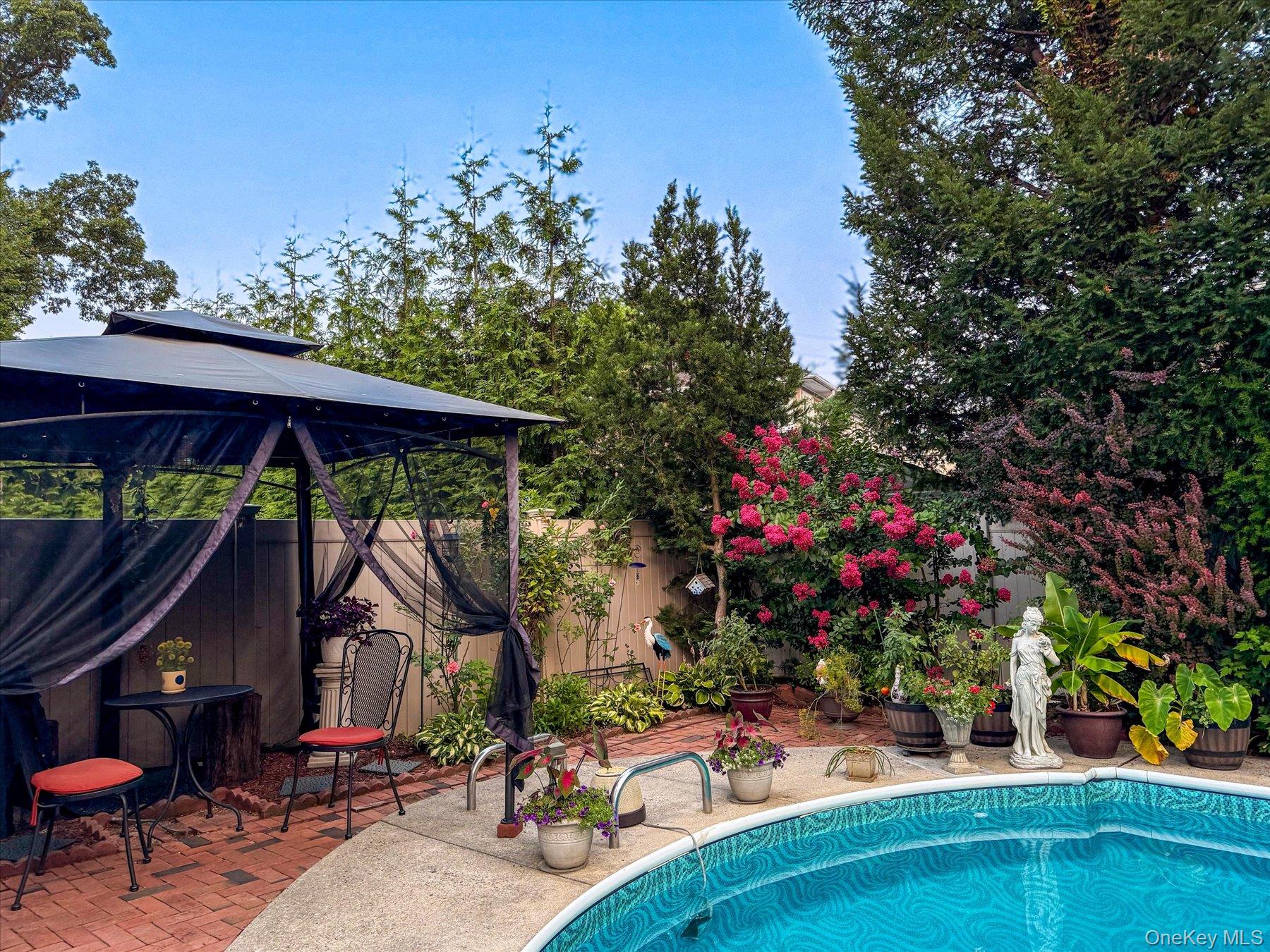 34 Reyam Road, Lynbrook, NY 11563