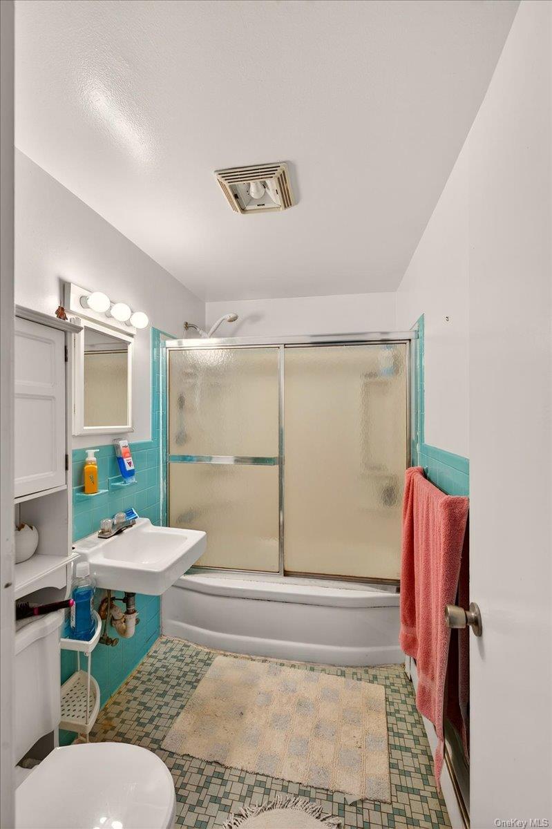 52 Central Avenue, Patchogue, NY 11772