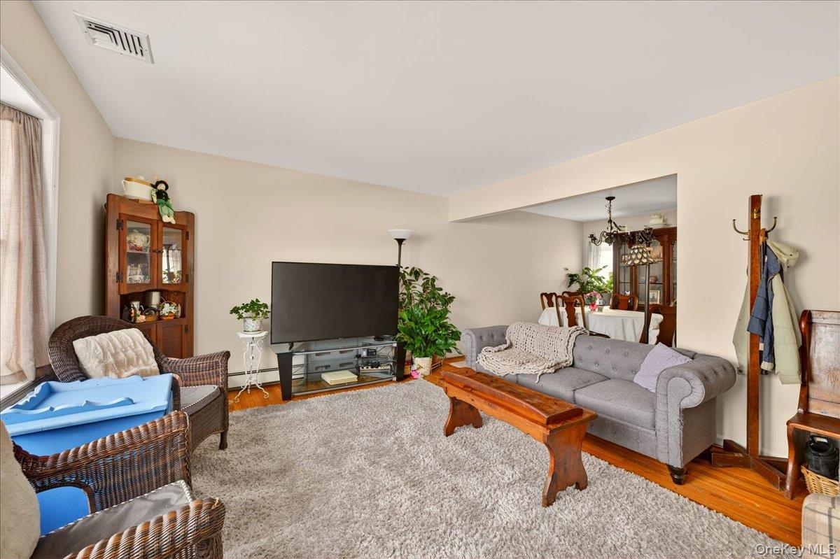 52 Central Avenue, Patchogue, NY 11772