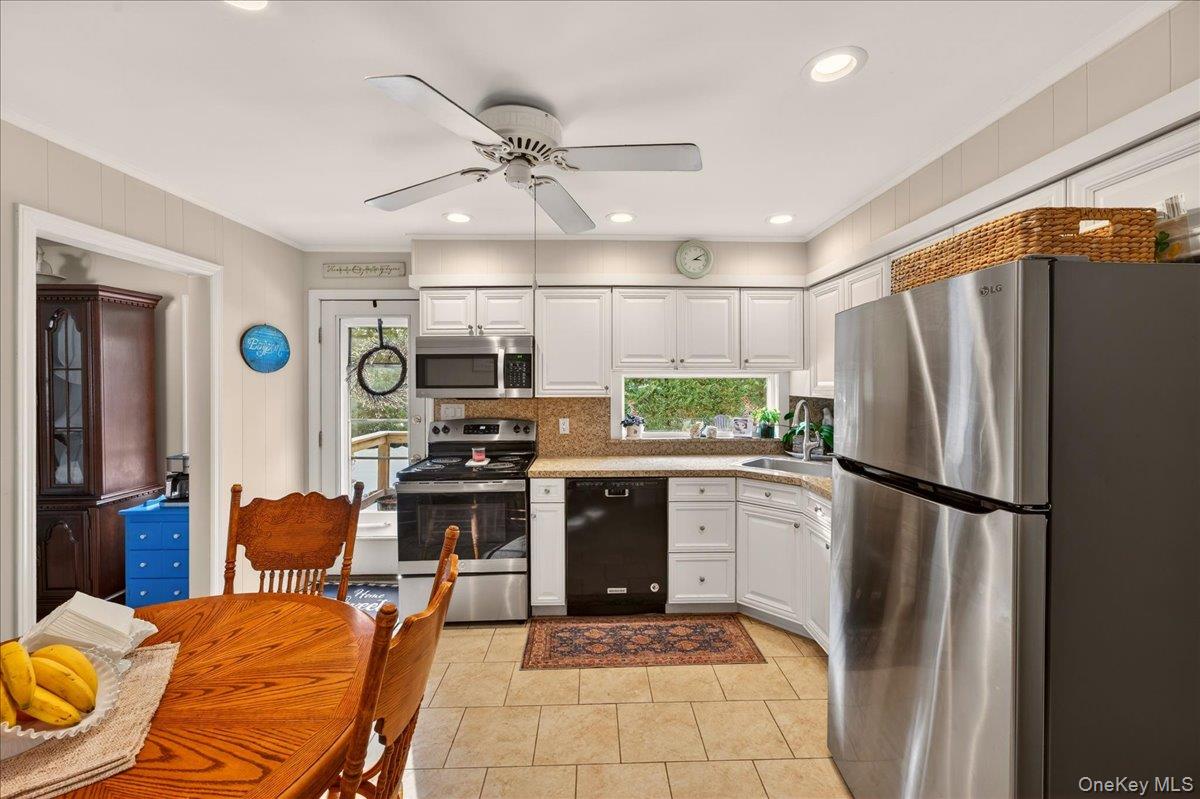 52 Central Avenue, Patchogue, NY 11772