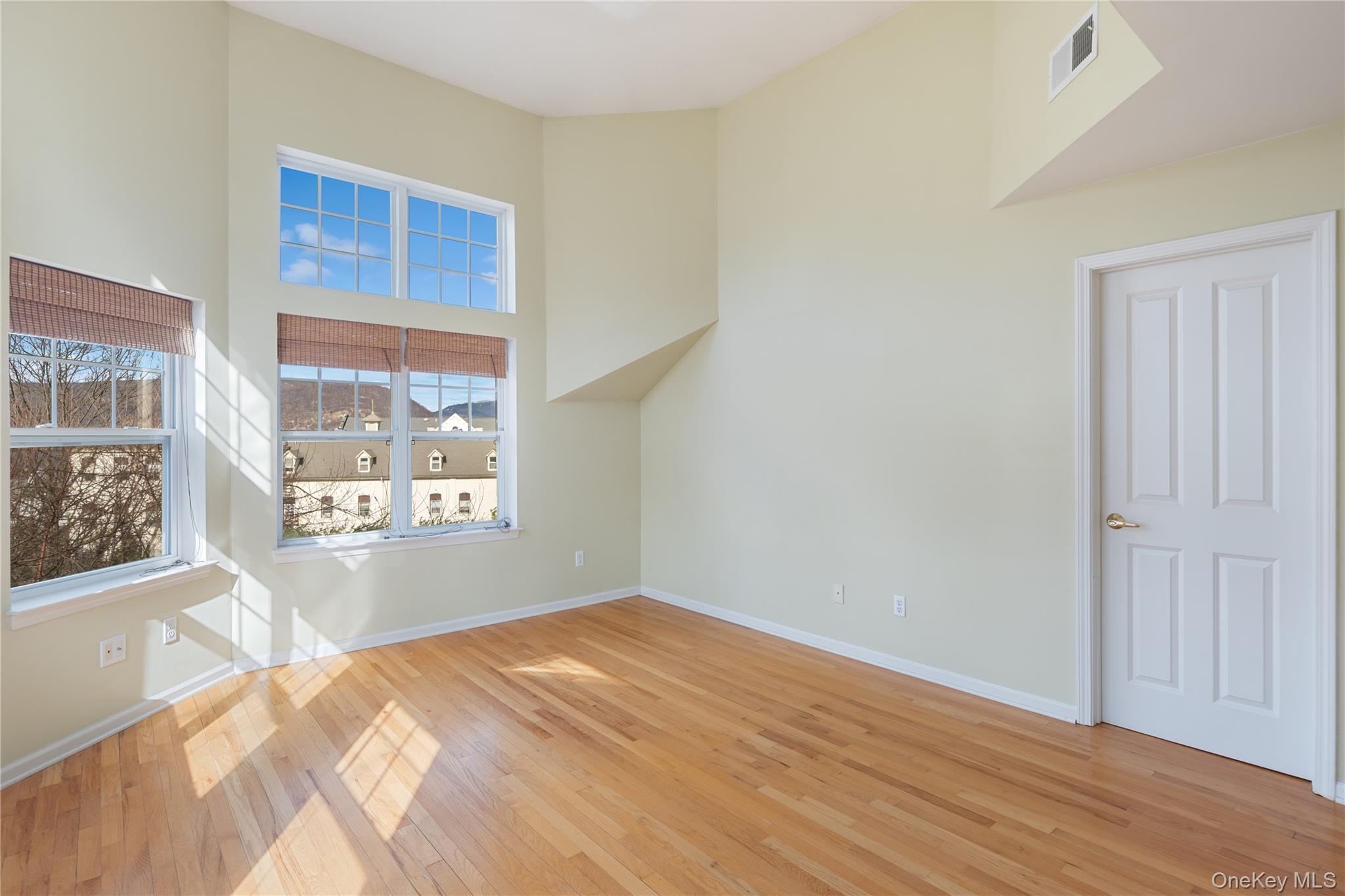 121 Northview Court, Peekskill, NY 10566