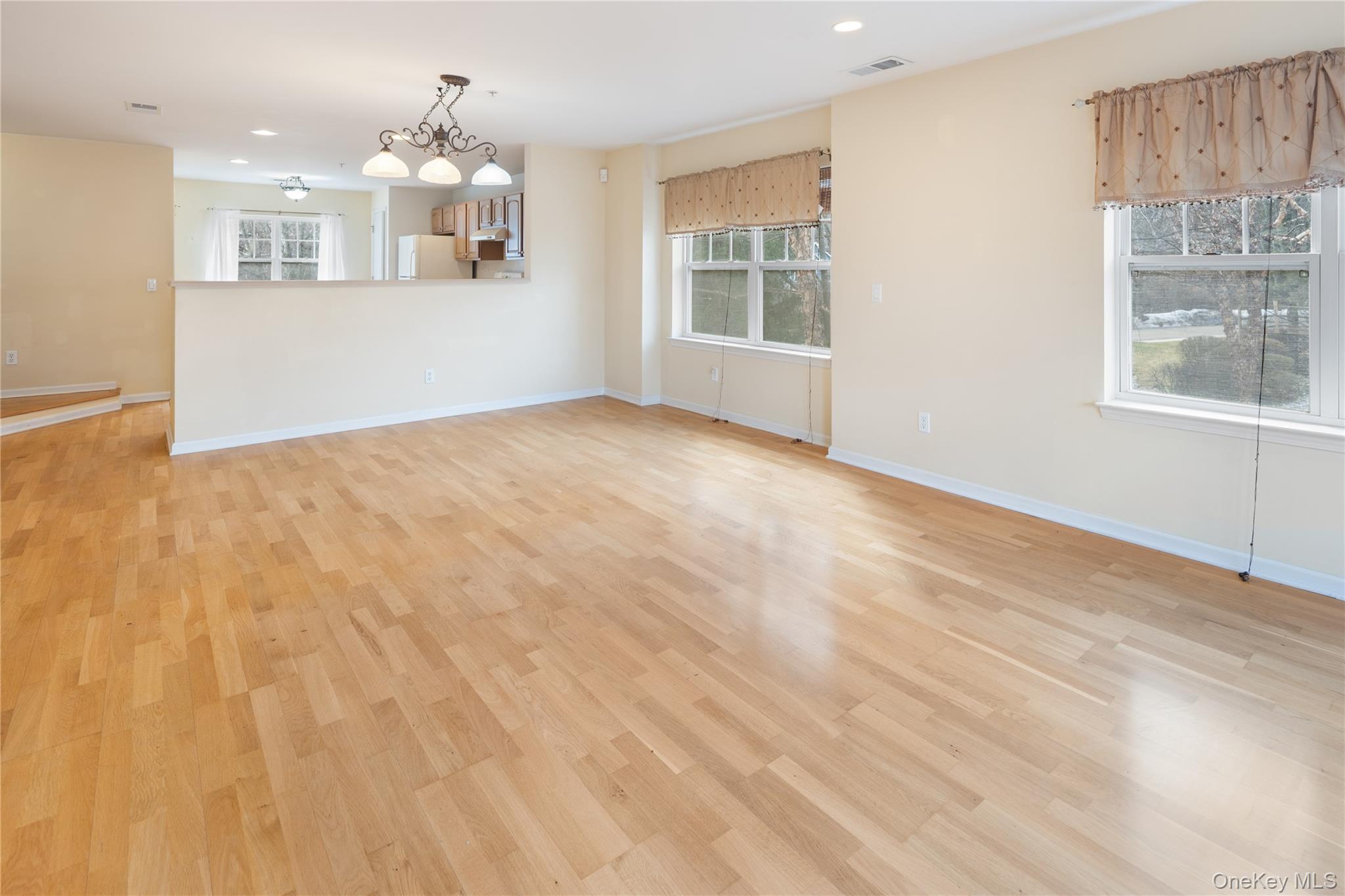 121 Northview Court, Peekskill, NY 10566