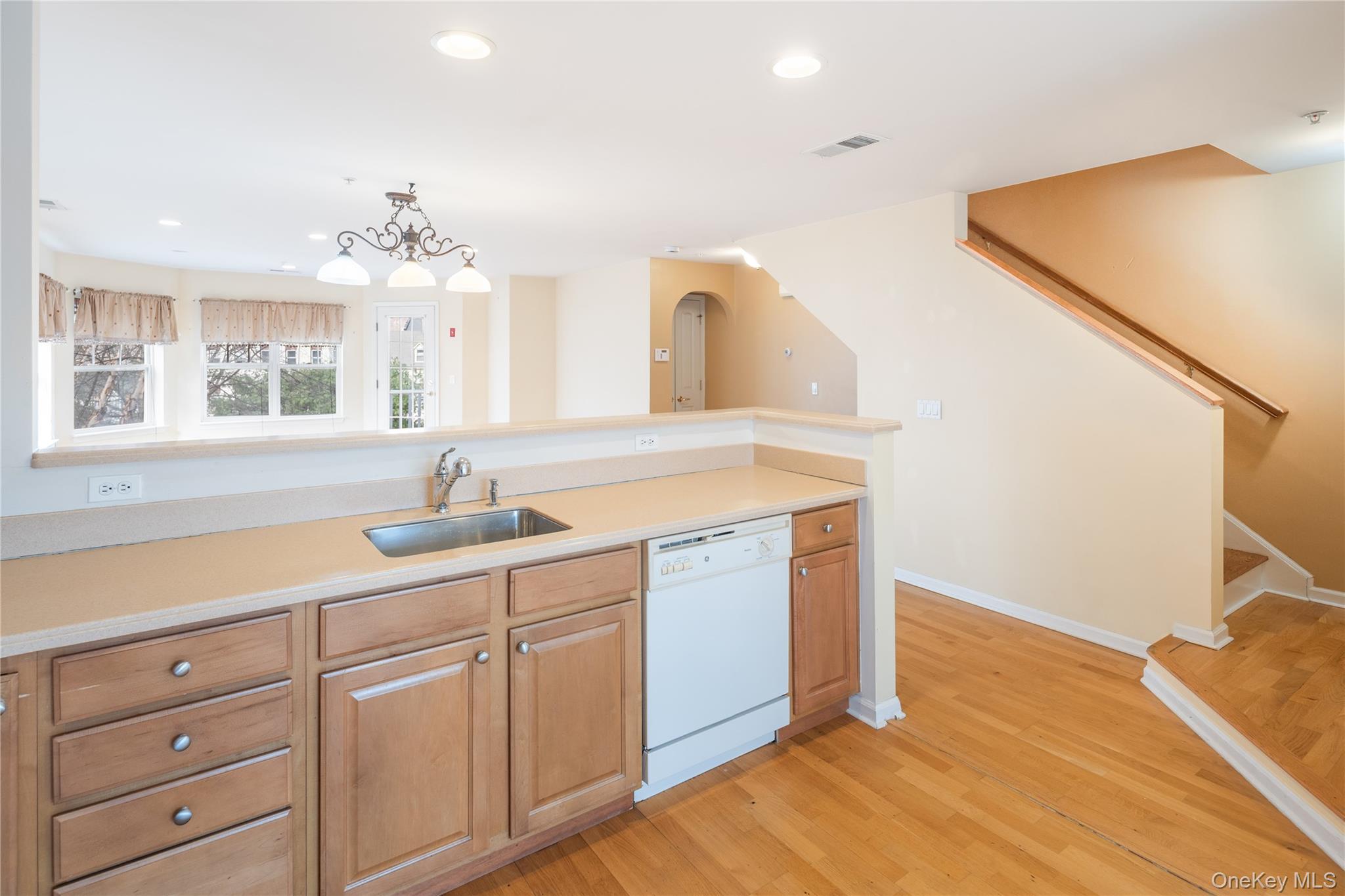 121 Northview Court, Peekskill, NY 10566