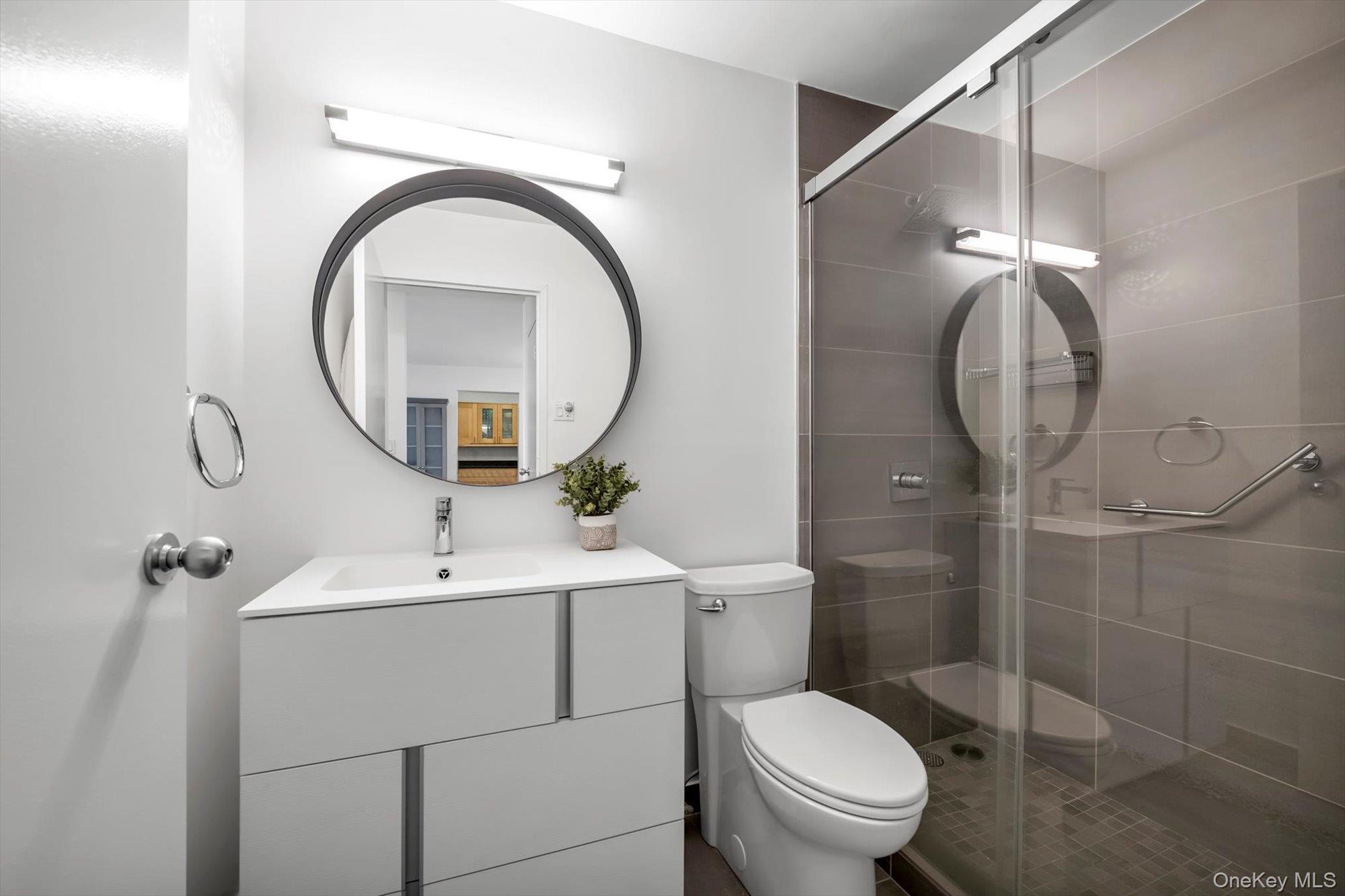 2 Bay Club Drive # 2B, Bayside, NY 11360