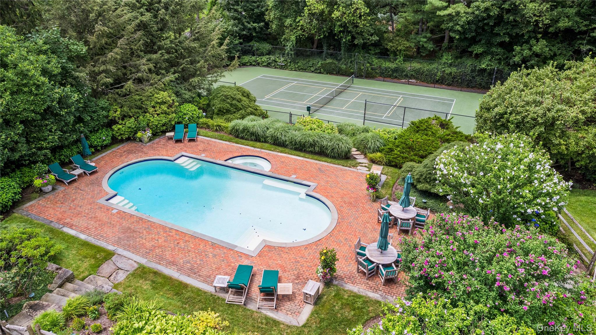 25 Stratford Road, Harrison, NY 10528