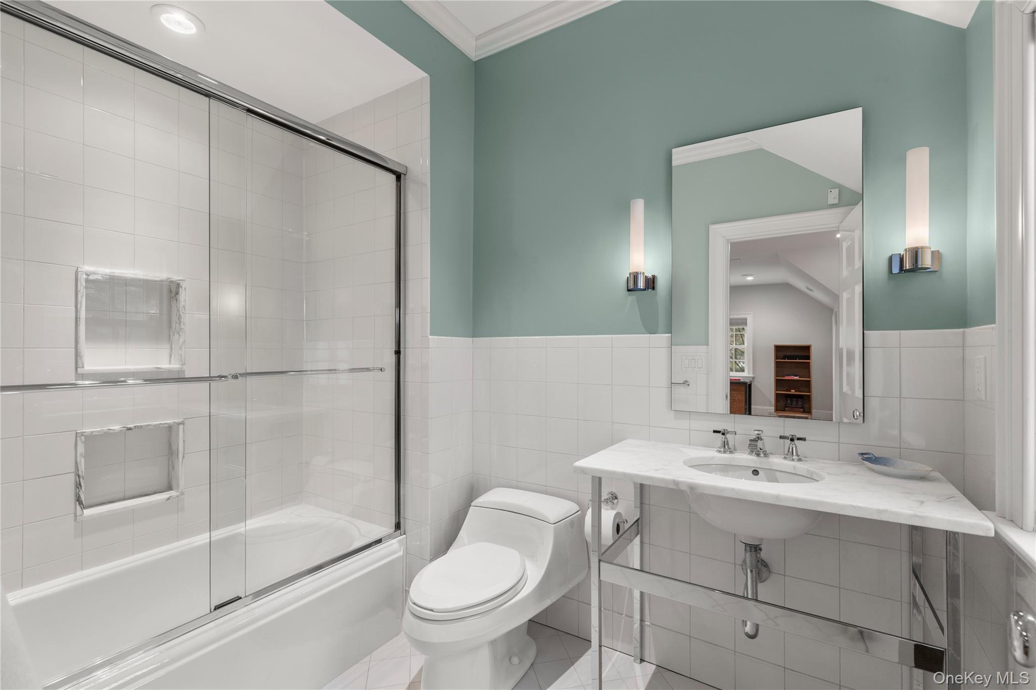 25 Stratford Road, Harrison, NY 10528