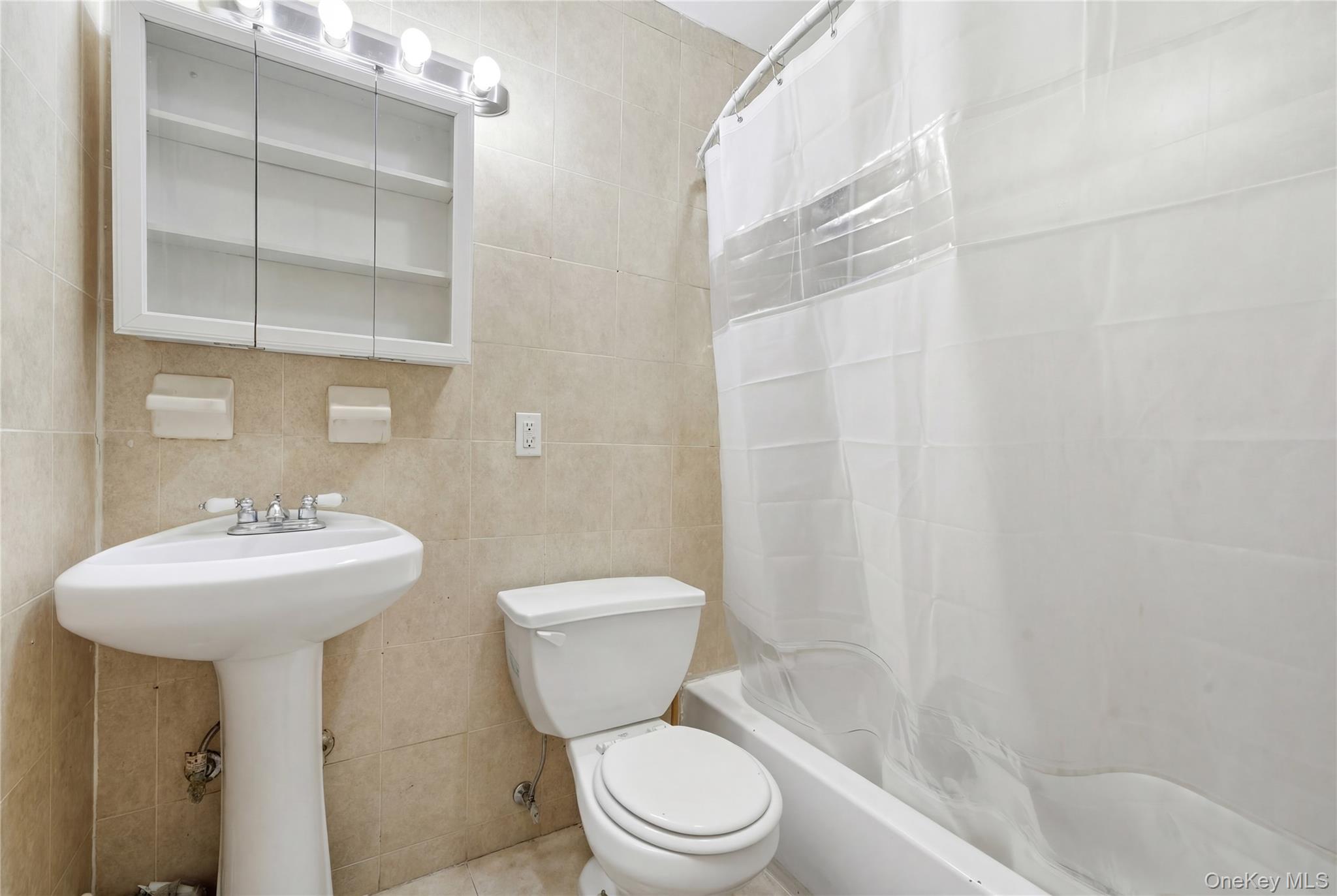 14356 229th Street, Laurelton, NY 11413