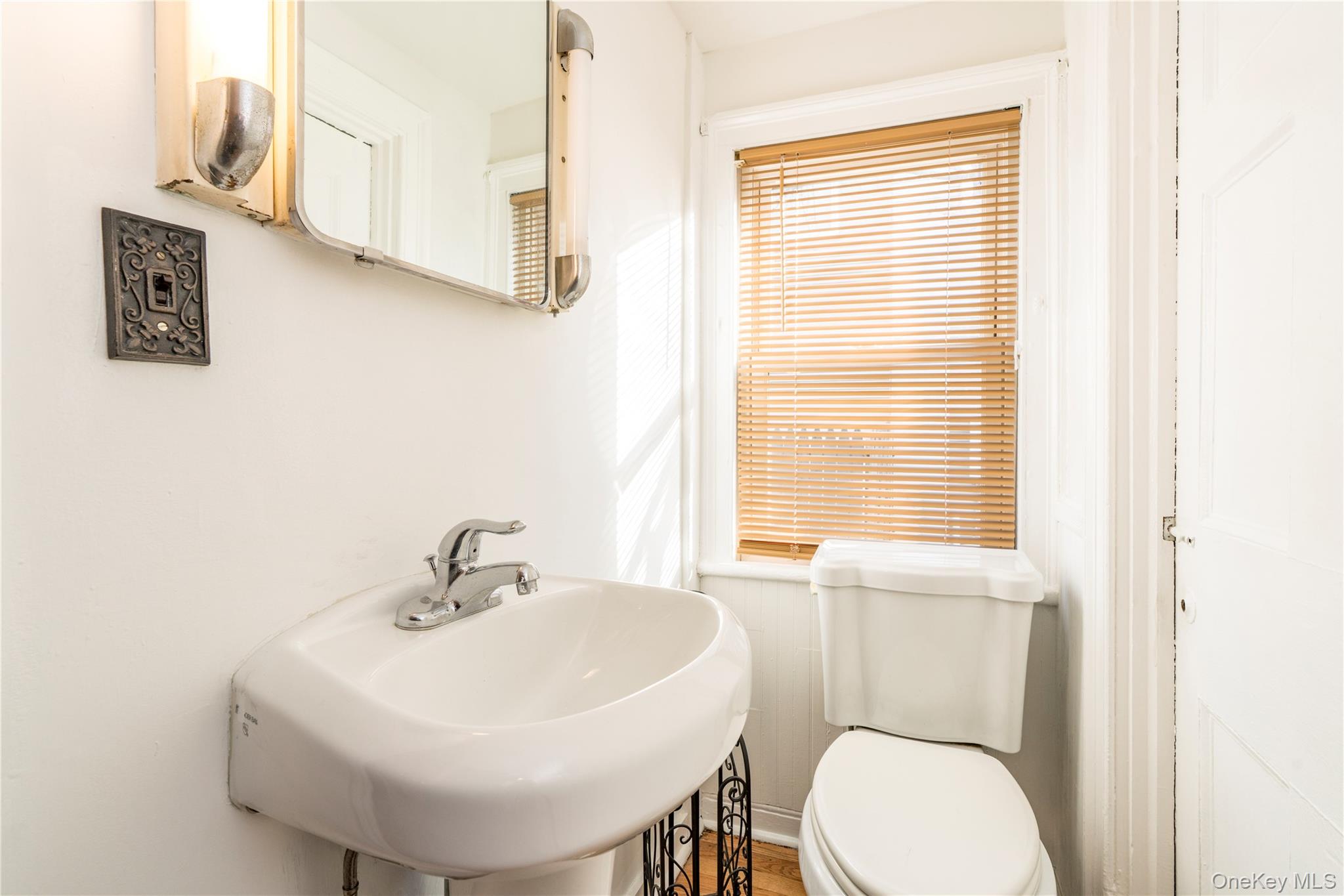 9 Maple Street, Glenham, NY 12527