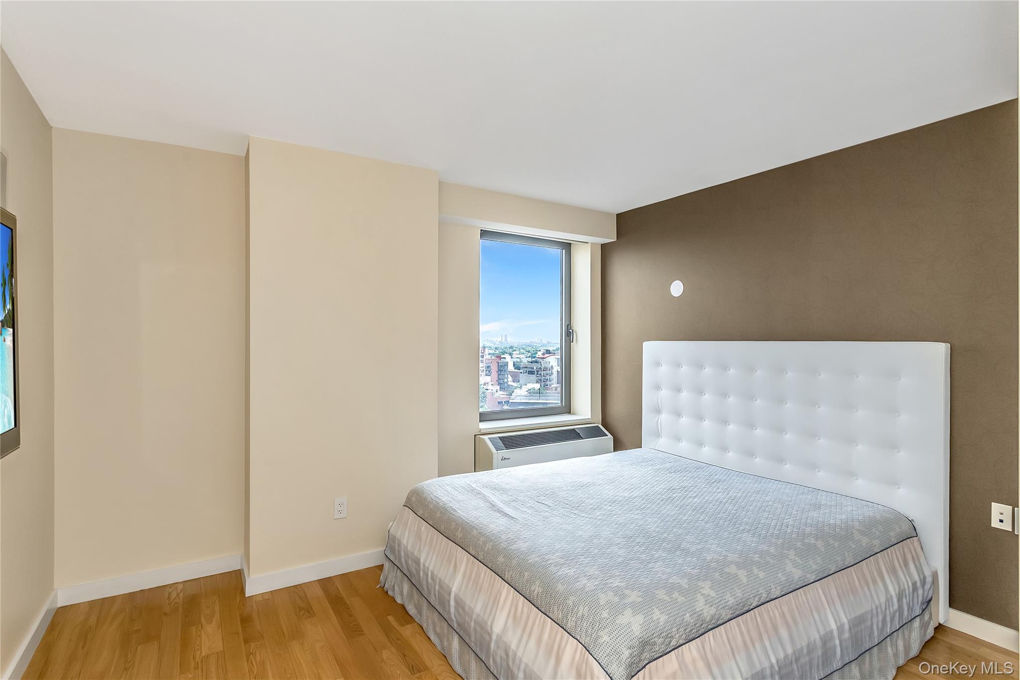 3916 Prince Street # PHA, Flushing, NY 11354