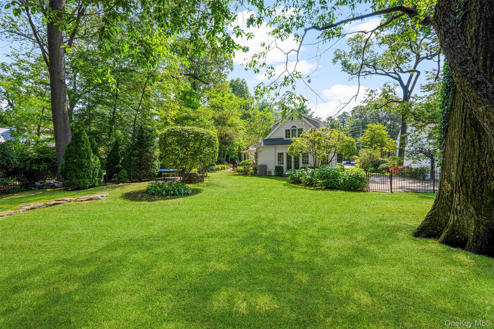 584 Forest Avenue, New Rochelle, NY 10804