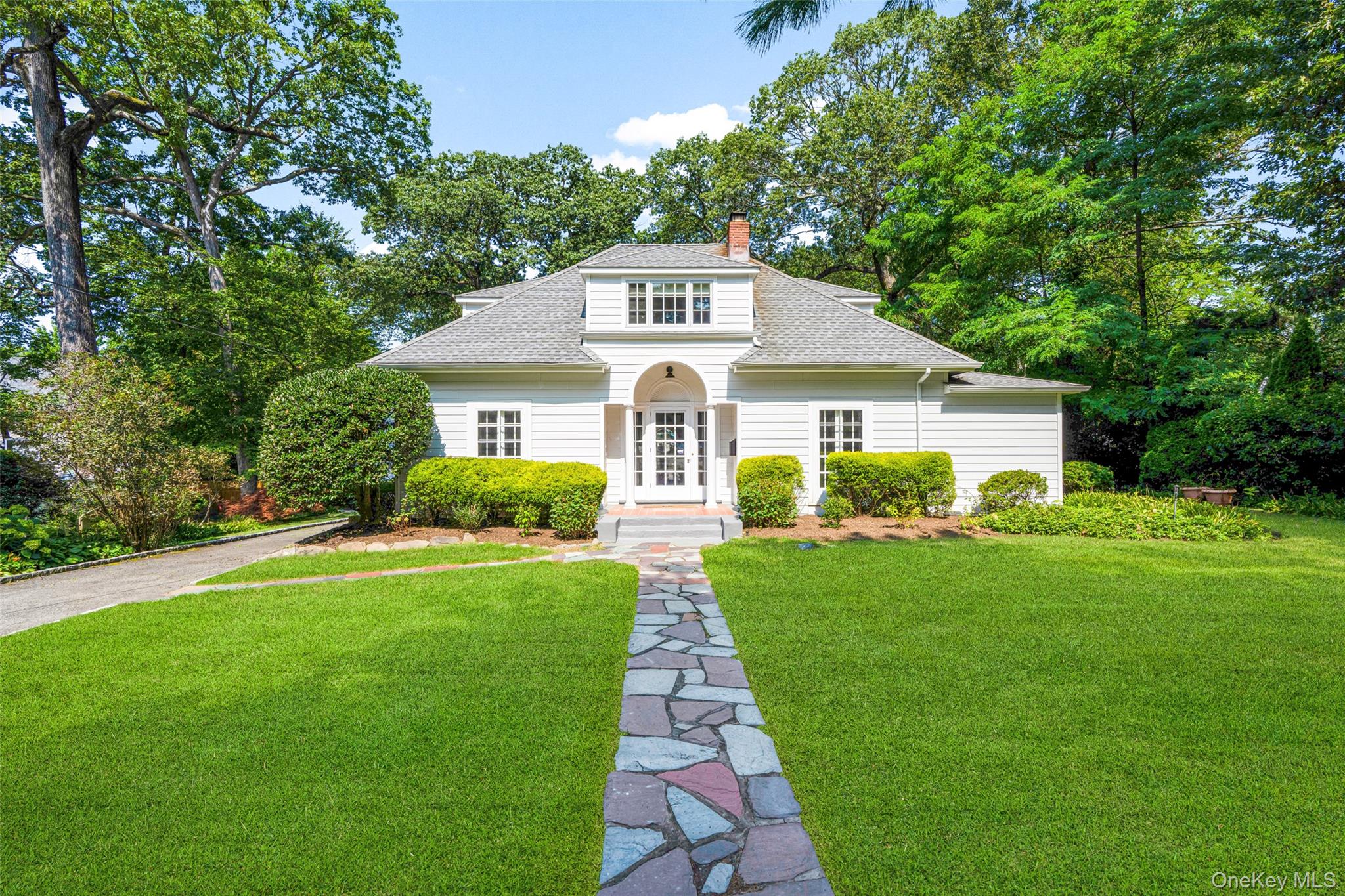 584 Forest Avenue, New Rochelle, NY 10804