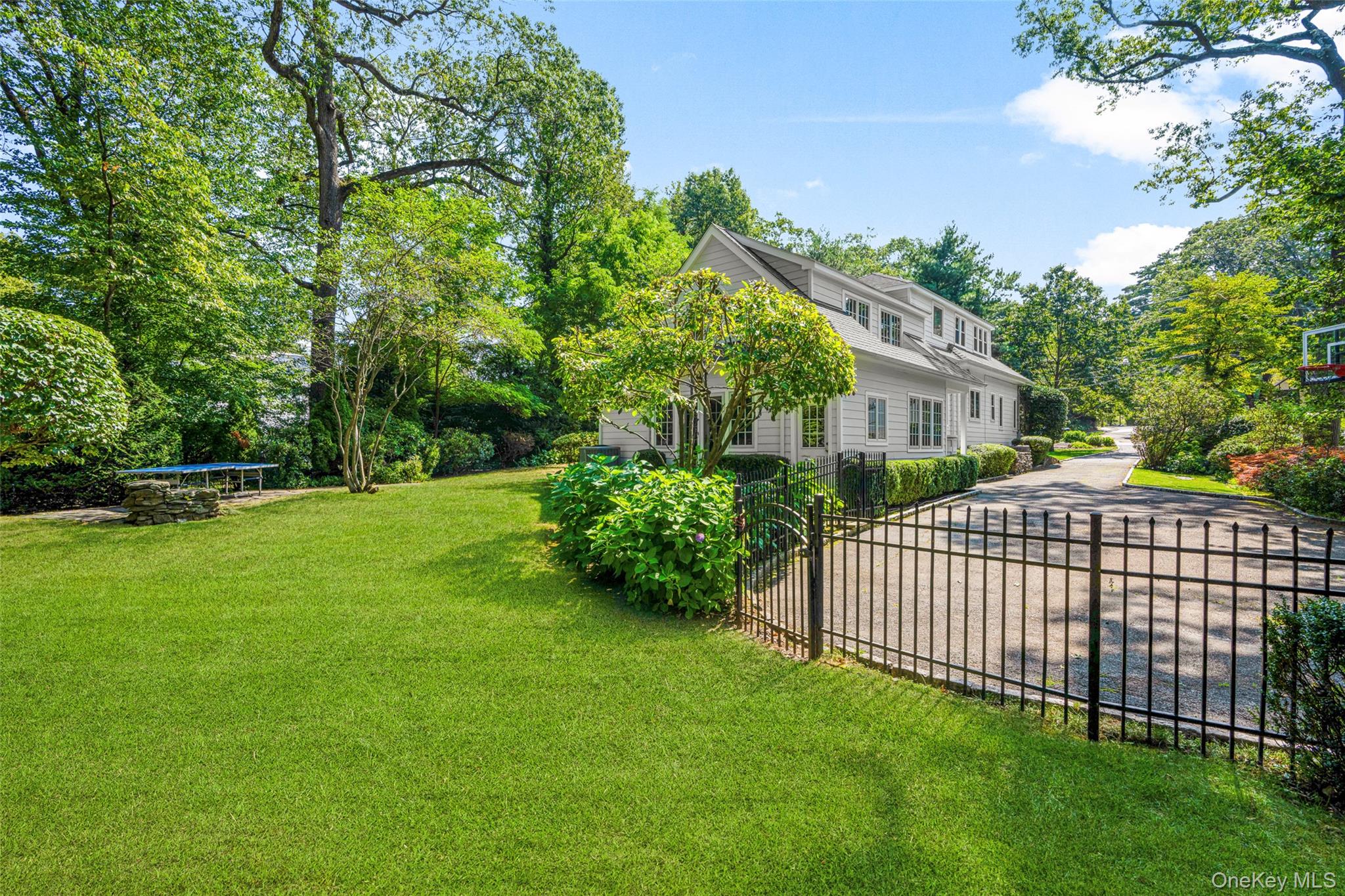 584 Forest Avenue, New Rochelle, NY 10804