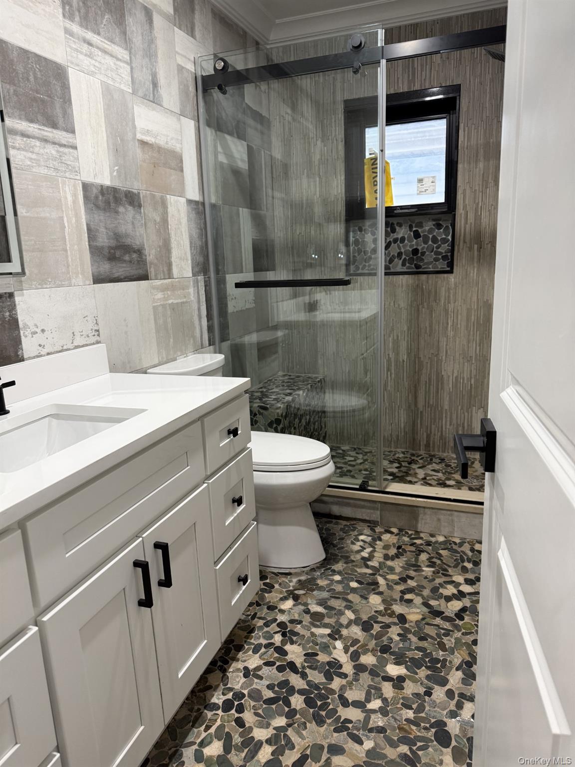 11 Bayview Avenue, Lawrence, NY 11559