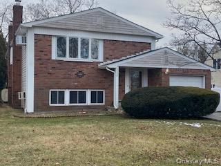 386 Southport Street, Ronkonkoma, NY 11779