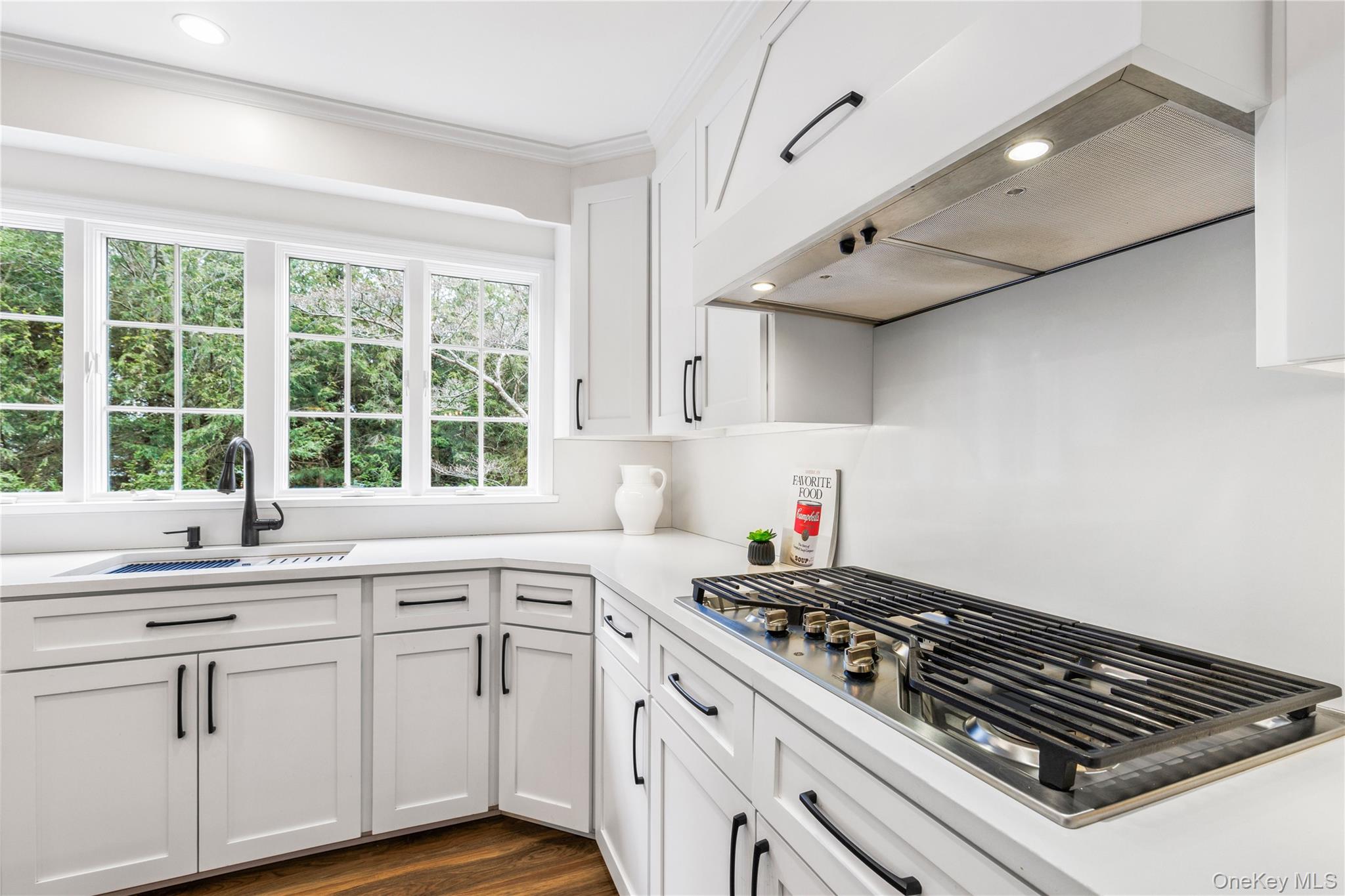 64 BRADFORD Avenue, Rye, NY 10580