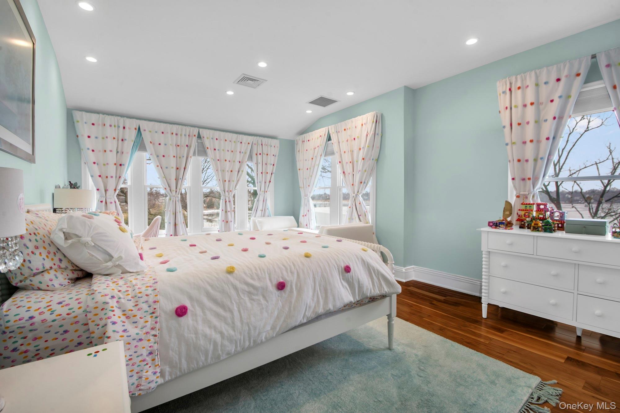 102 Shore Road, Douglaston, NY 11363