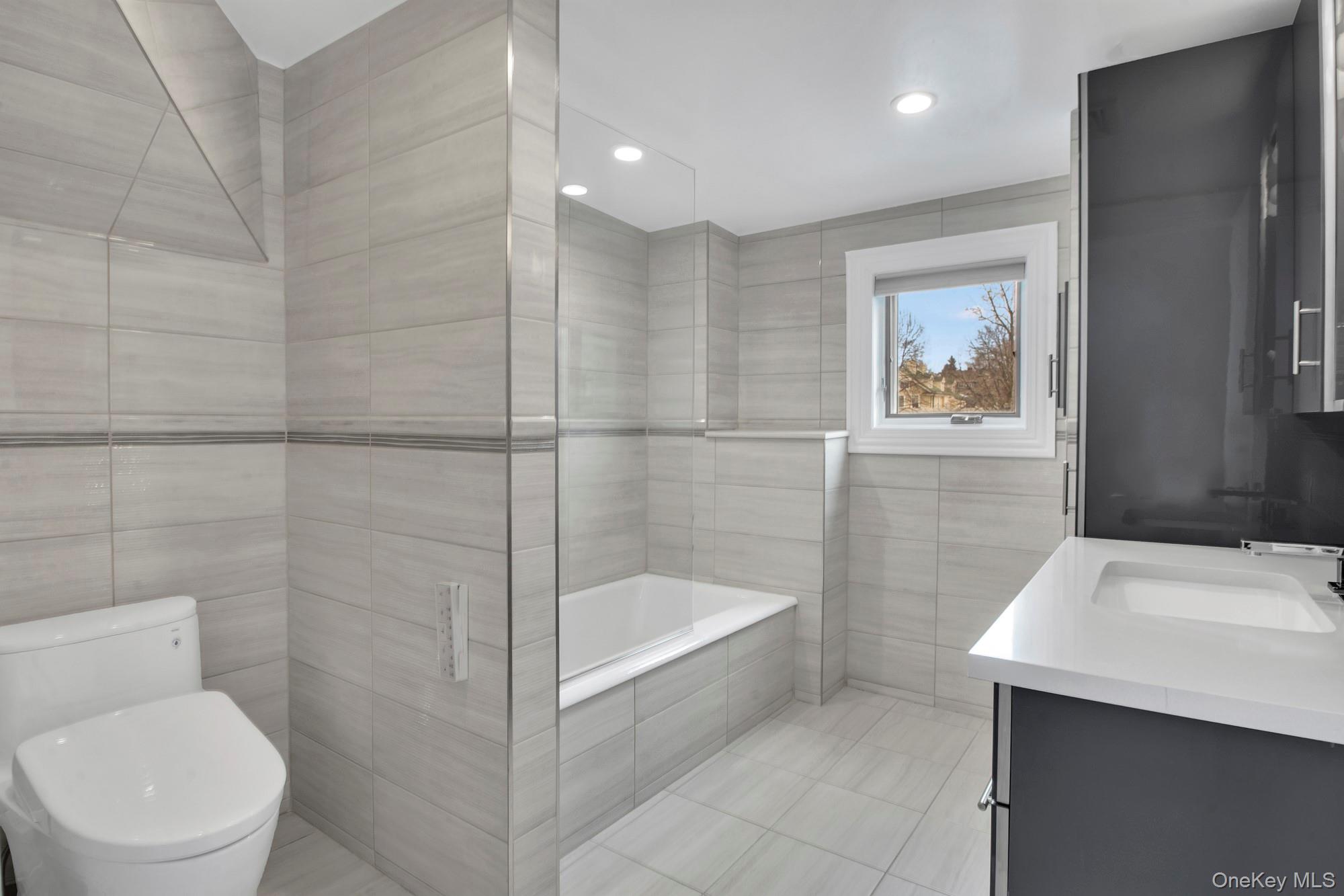 102 Shore Road, Douglaston, NY 11363