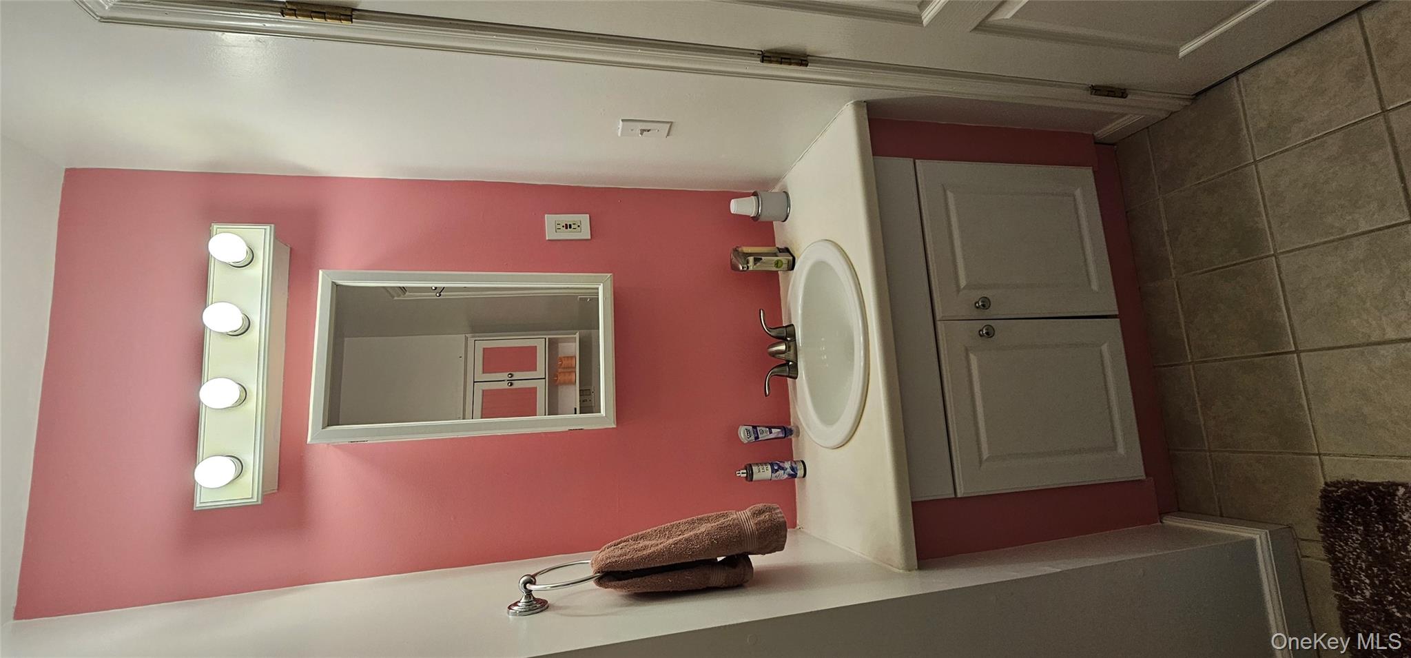 109 Vista Terrace S # B, Mahopac, NY 10541