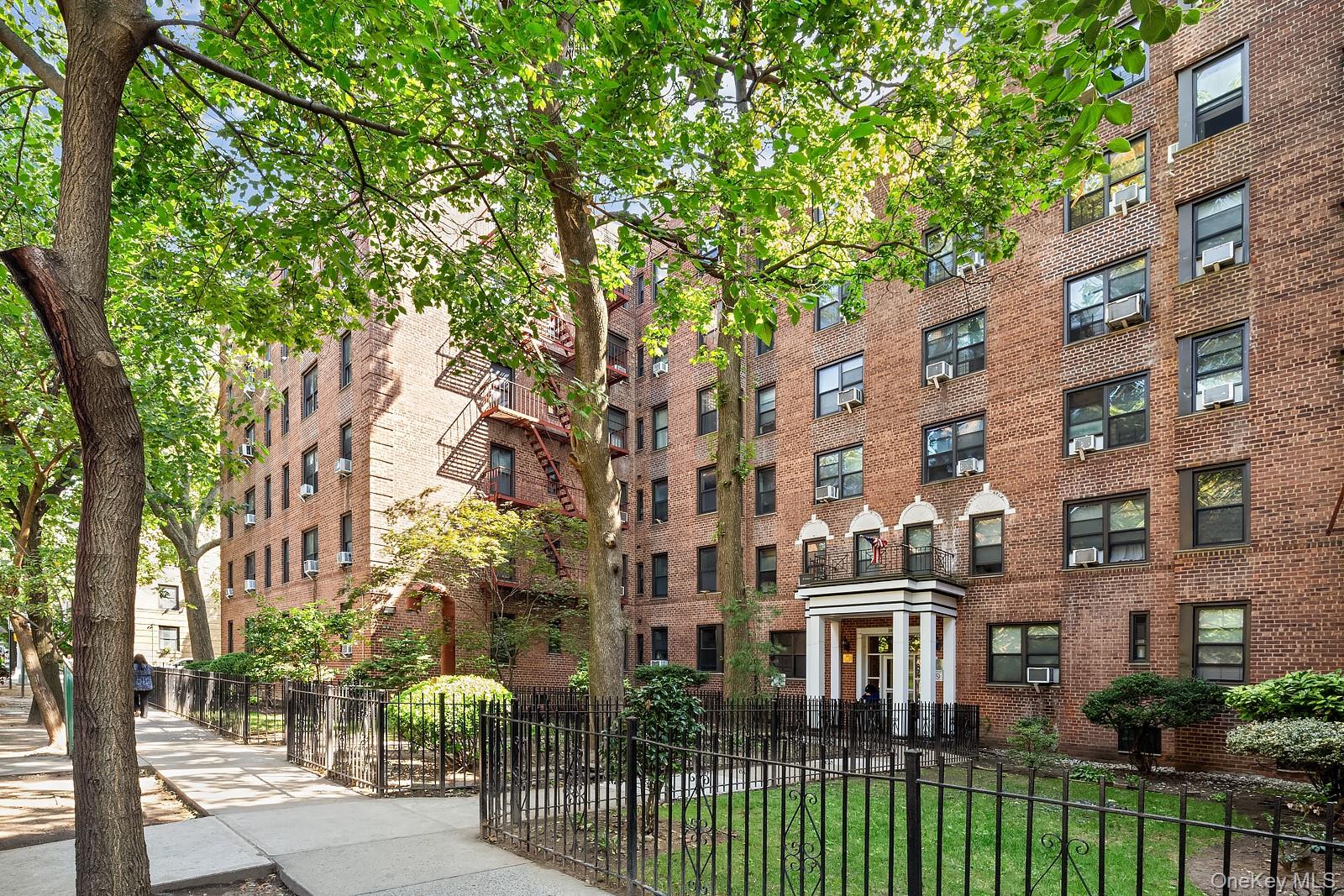 88-10 34th Avenue # 1 H, Jackson Heights, NY 11372