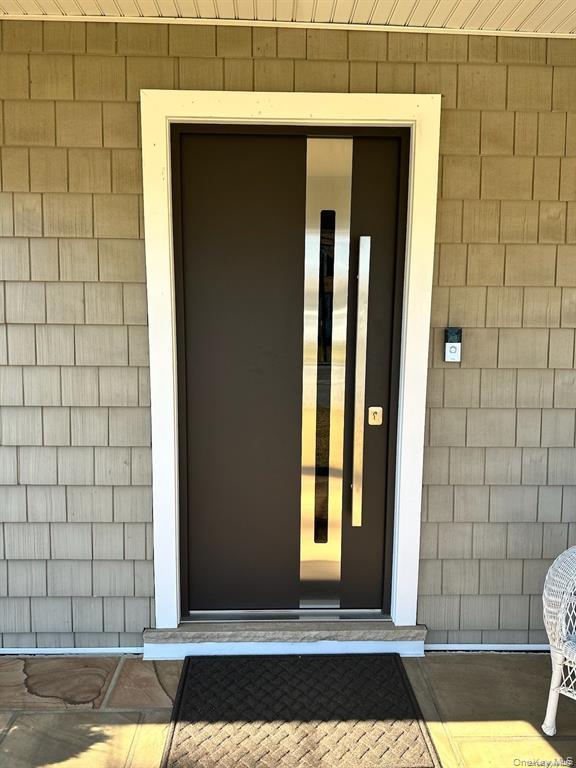 12 Bunnell Place, West Babylon, NY 11704