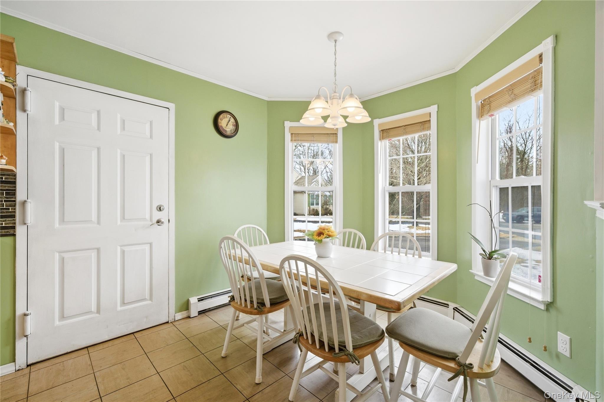 8 Lucy Court, Patchogue, NY 11772