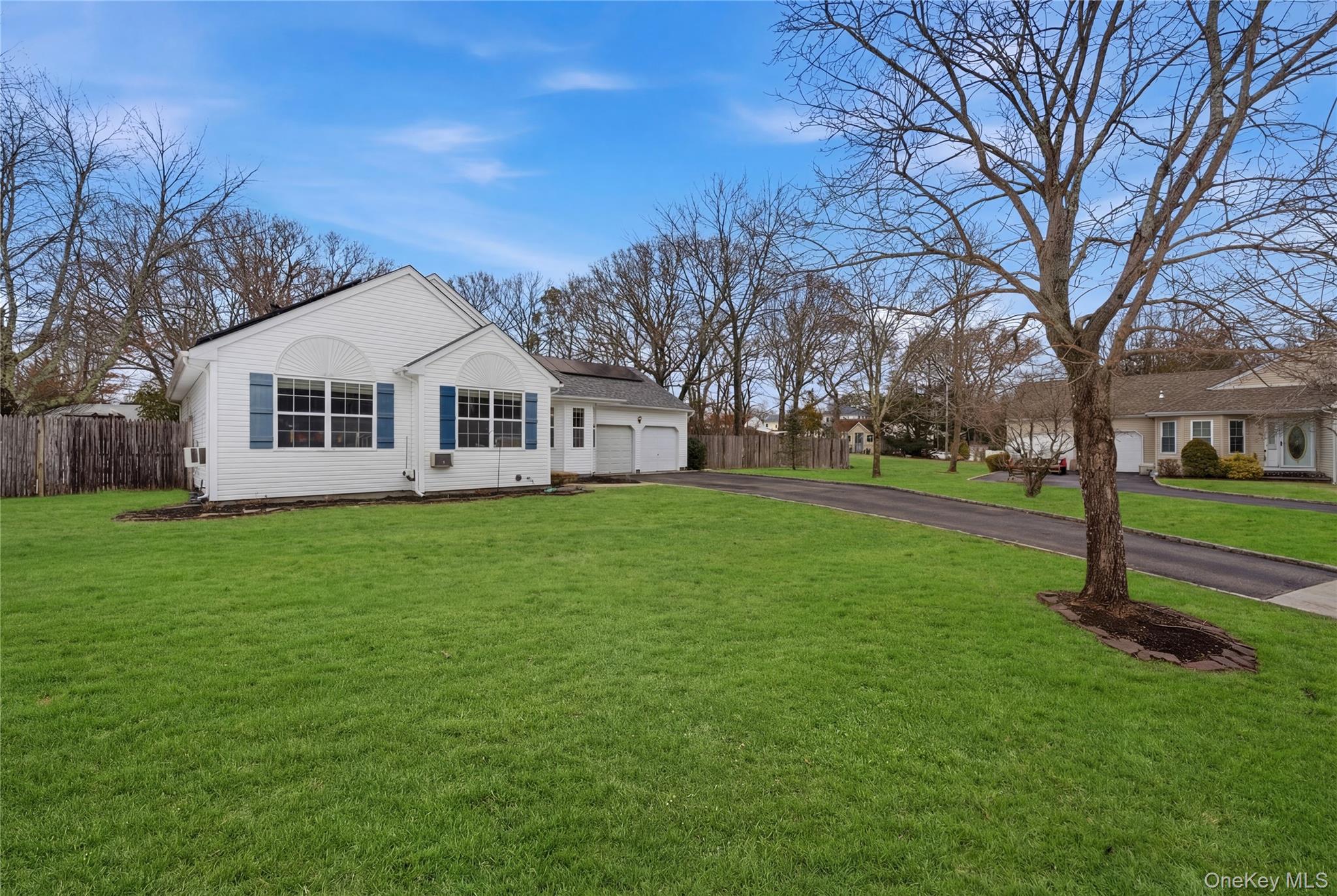 8 Lucy Court, Patchogue, NY 11772