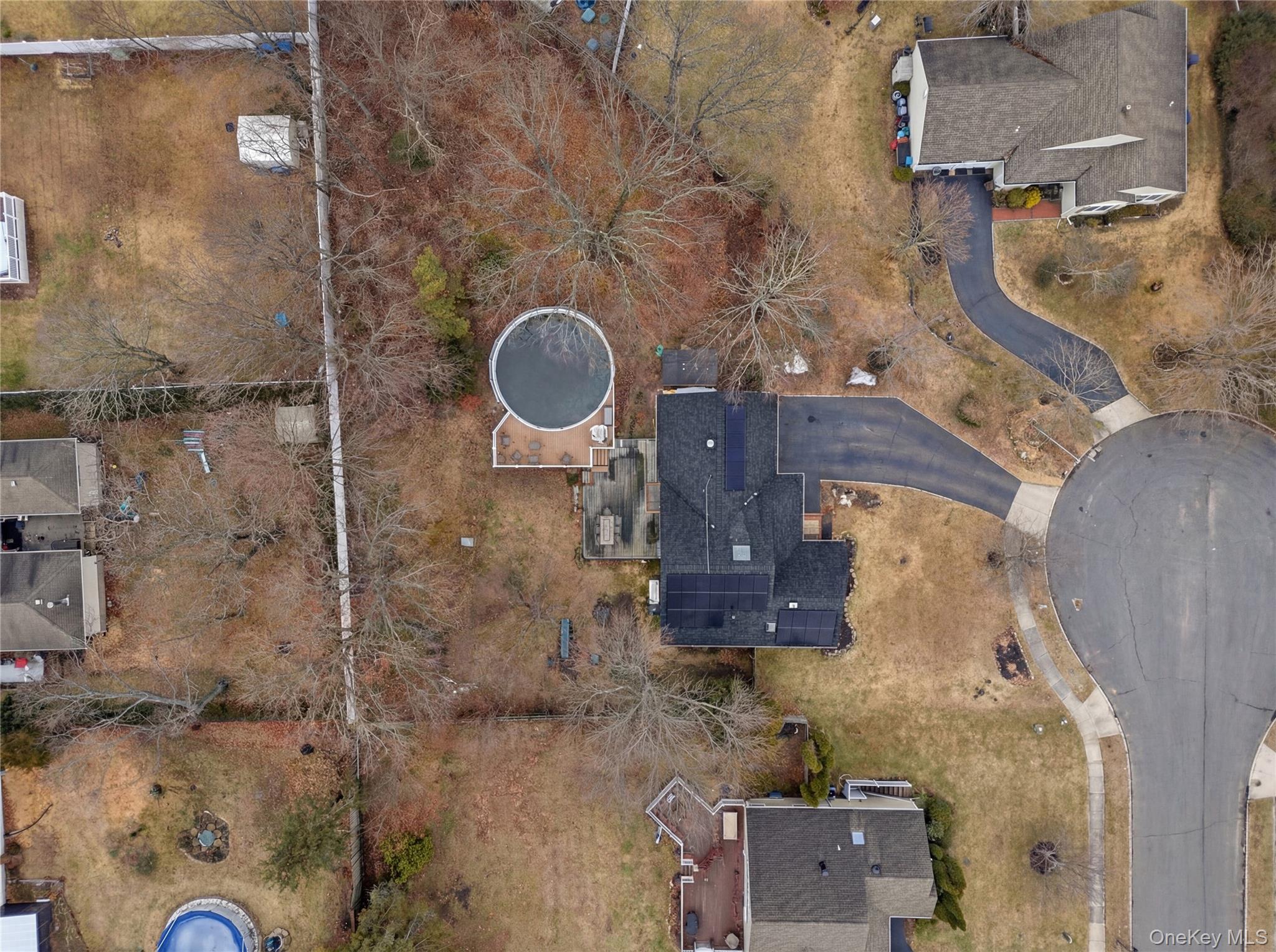 8 Lucy Court, Patchogue, NY 11772