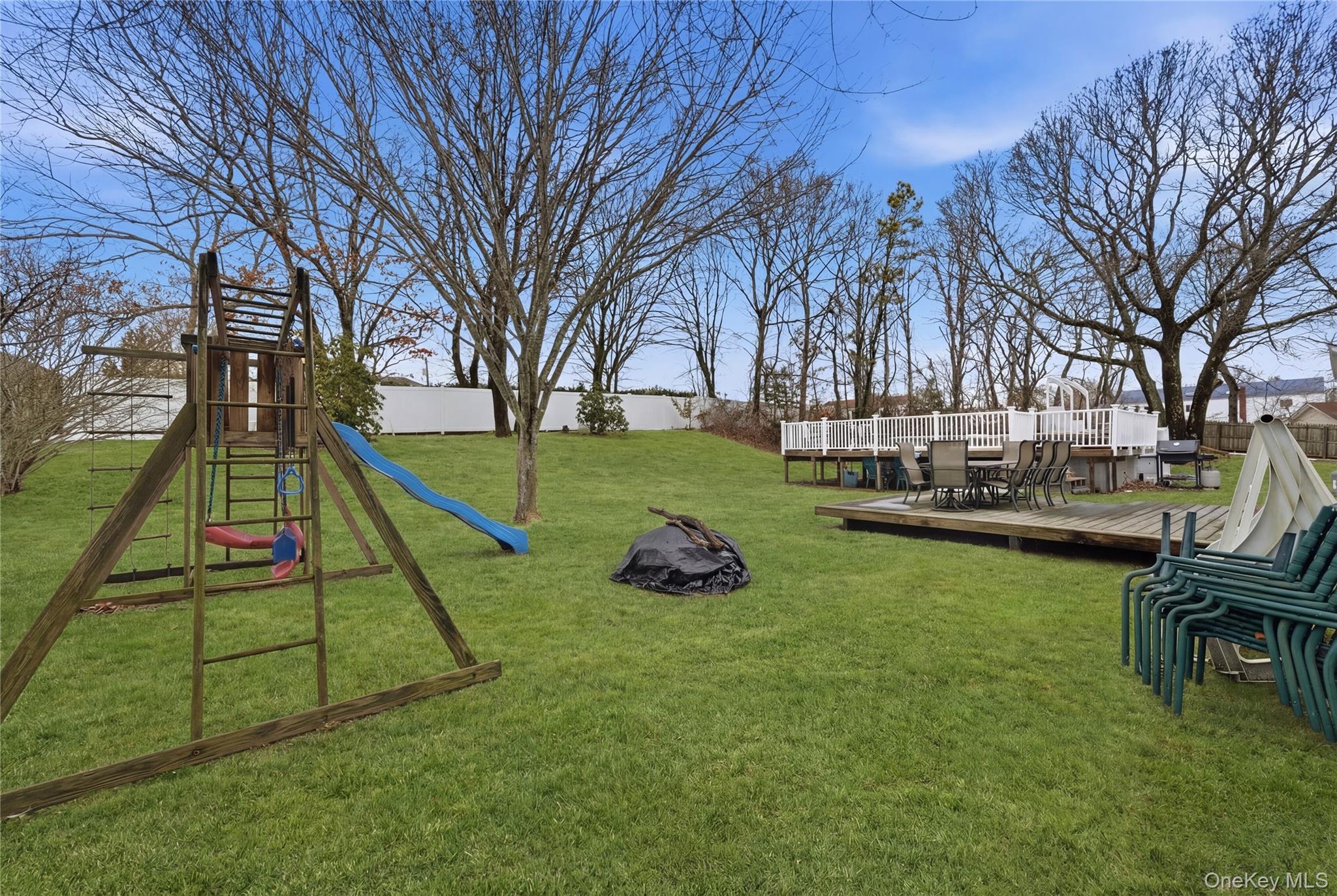 8 Lucy Court, Patchogue, NY 11772