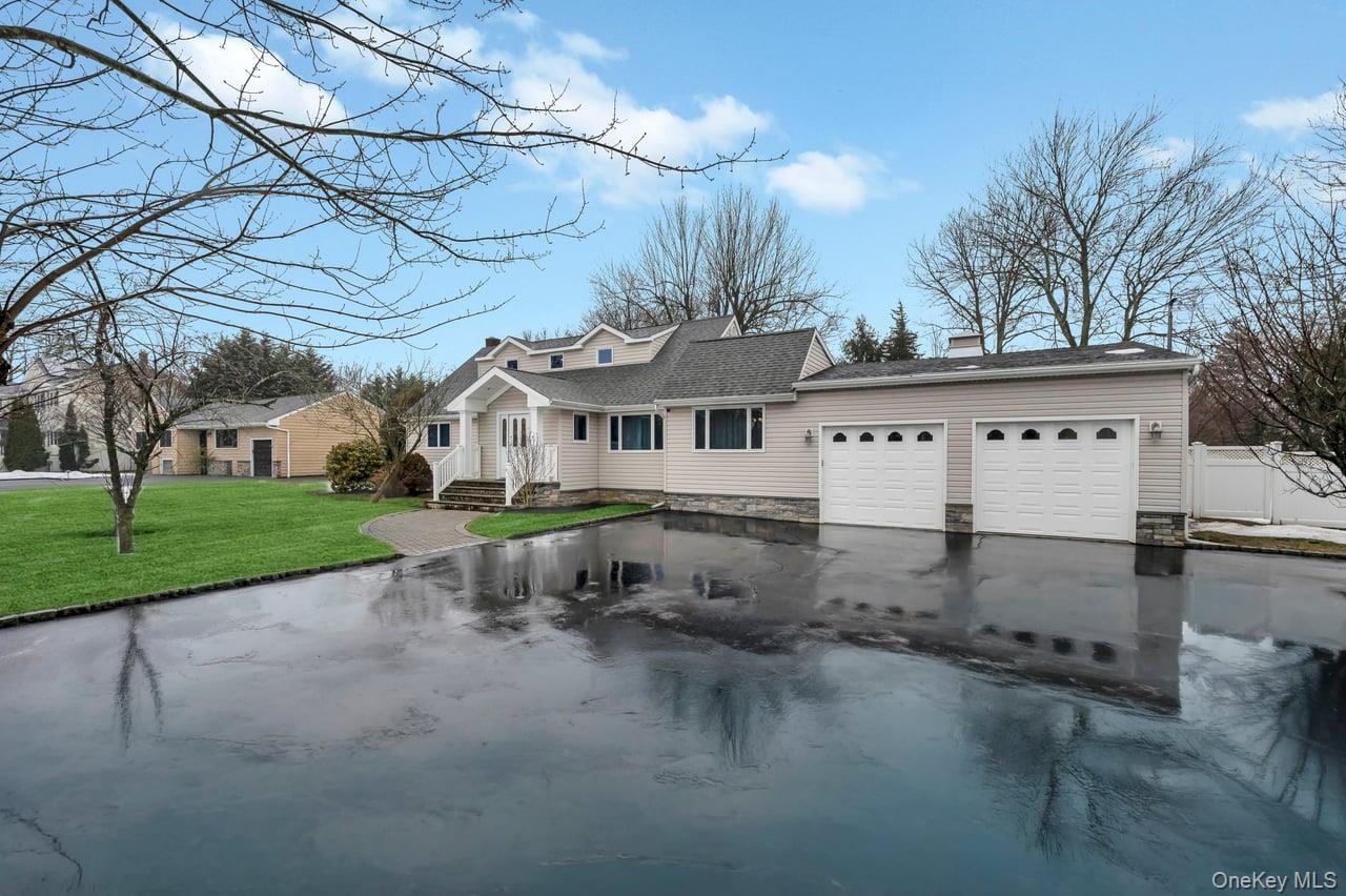 105 Browns Road, Nesconset, NY 11767