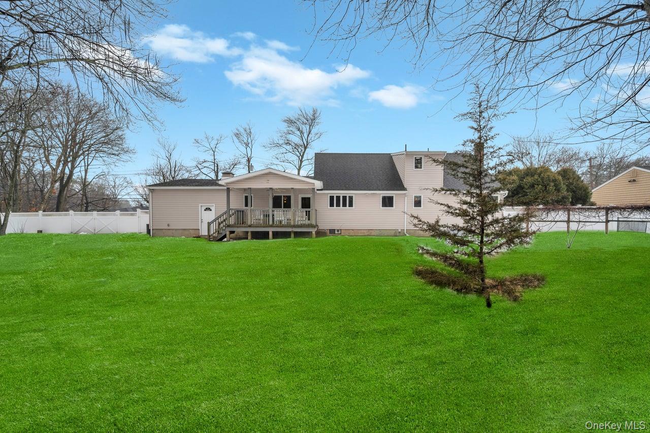 105 Browns Road, Nesconset, NY 11767