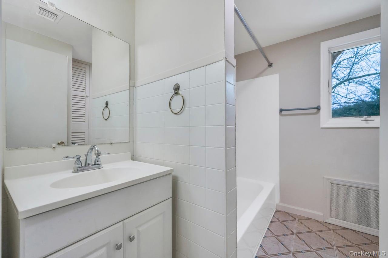 105 Browns Road, Nesconset, NY 11767