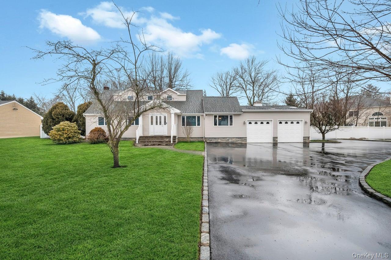 105 Browns Road, Nesconset, NY 11767