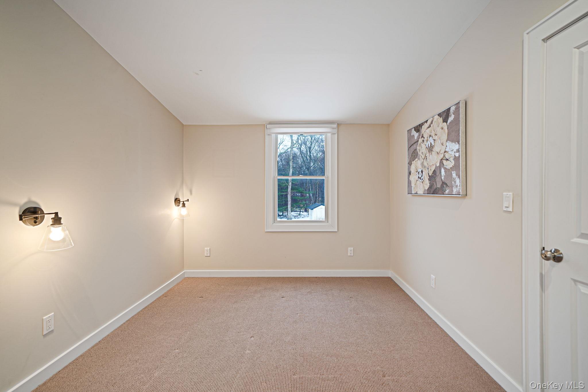 10 Terry Place, Center Moriches, NY 11934