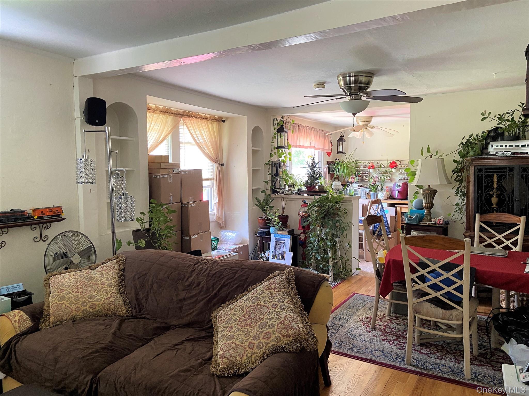 42 Hamilton Road # Left, North Merrick, NY 11566