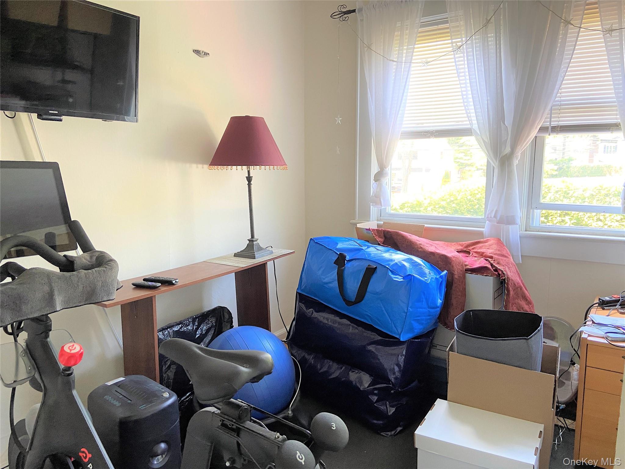 42 Hamilton Road # Left, North Merrick, NY 11566