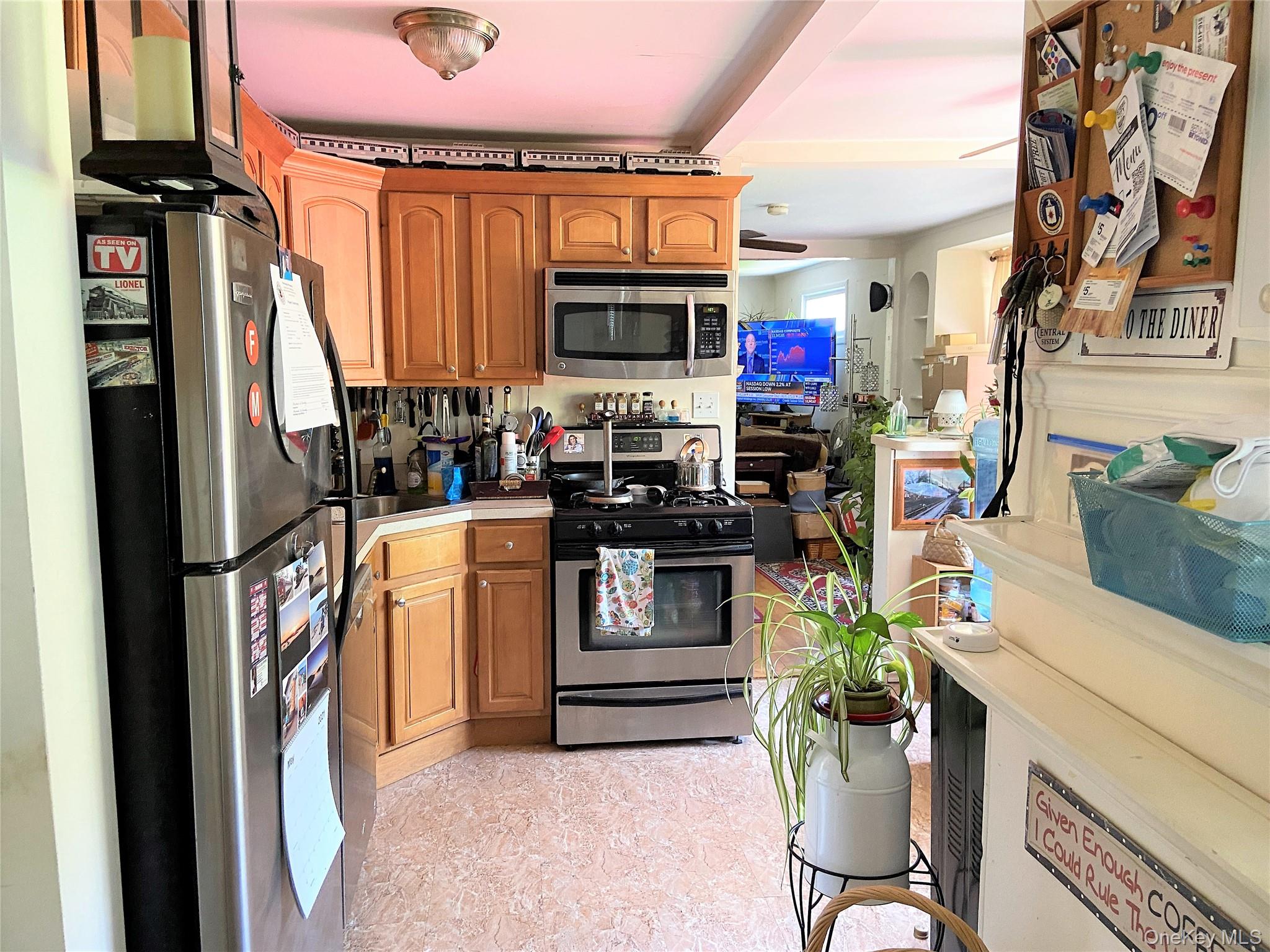 42 Hamilton Road # Left, North Merrick, NY 11566