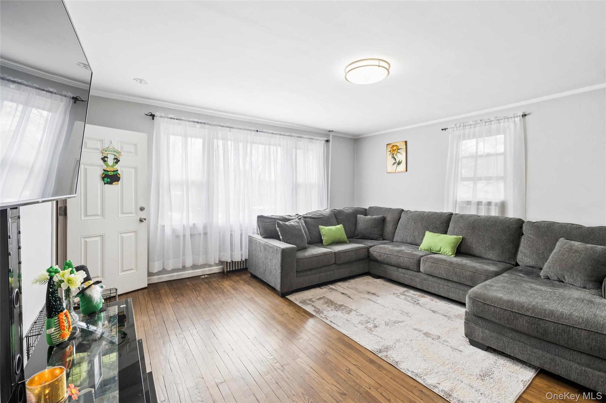 5 Wedgewood Drive, Coram, NY 11727