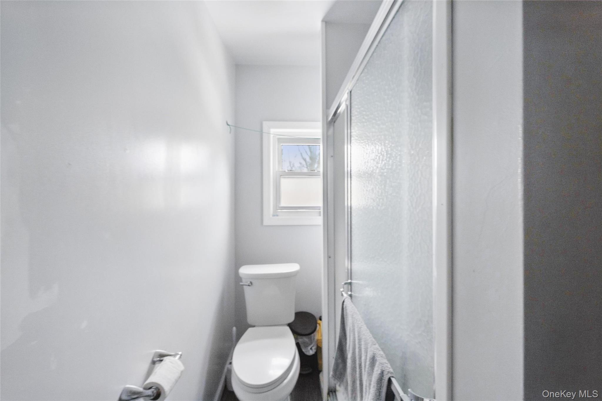 5 Wedgewood Drive, Coram, NY 11727